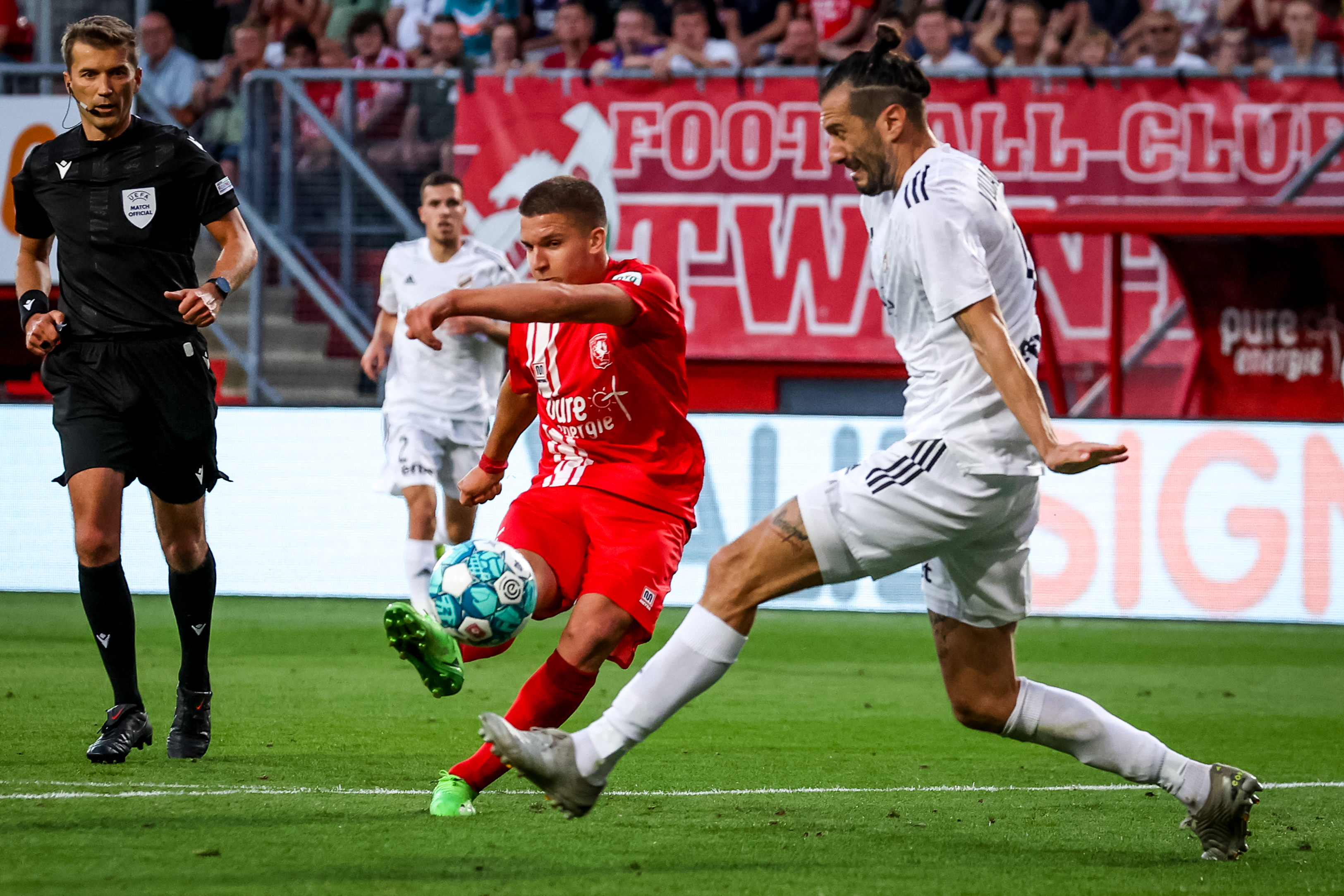 55685421 FC Twente