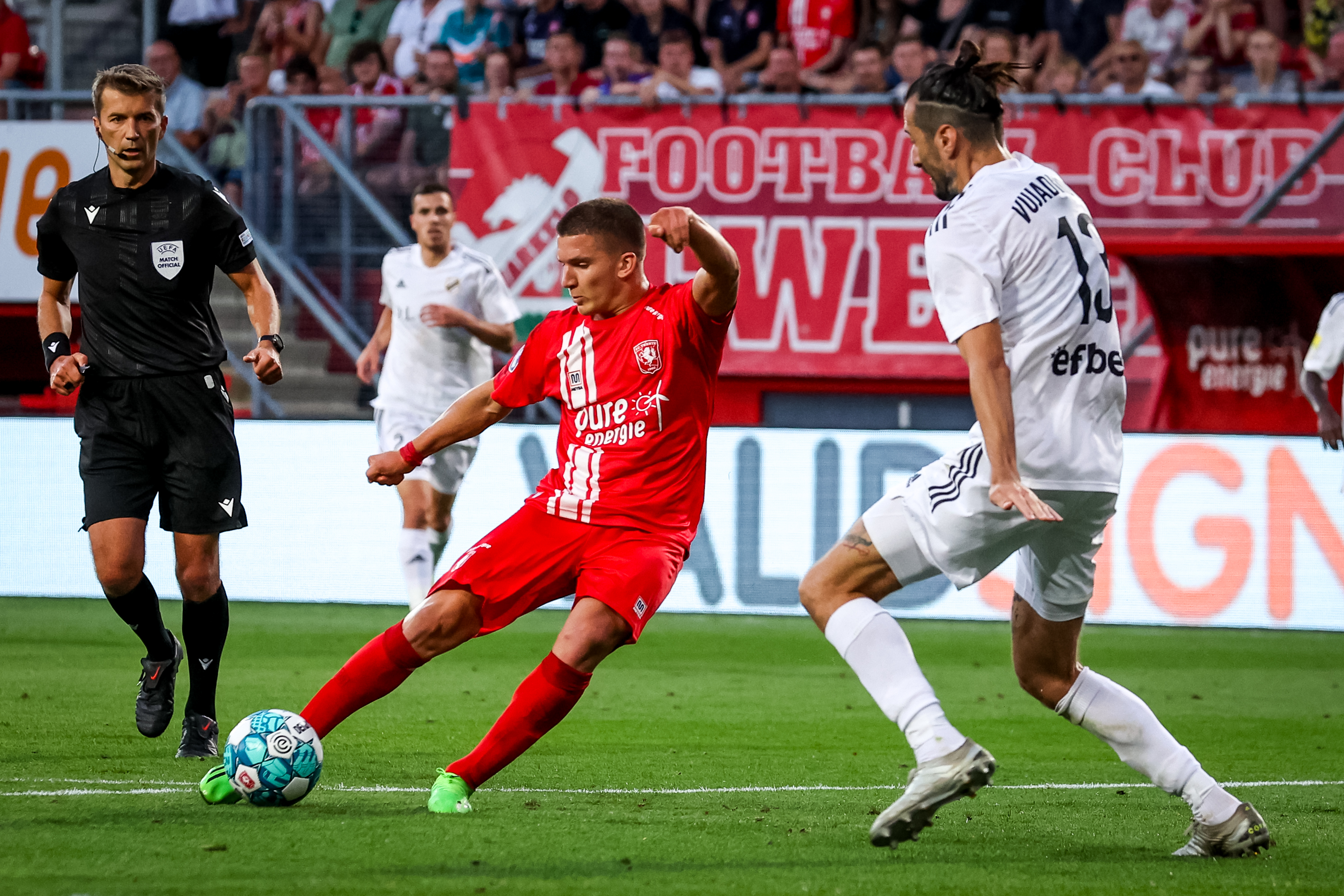 55685423 FC Twente