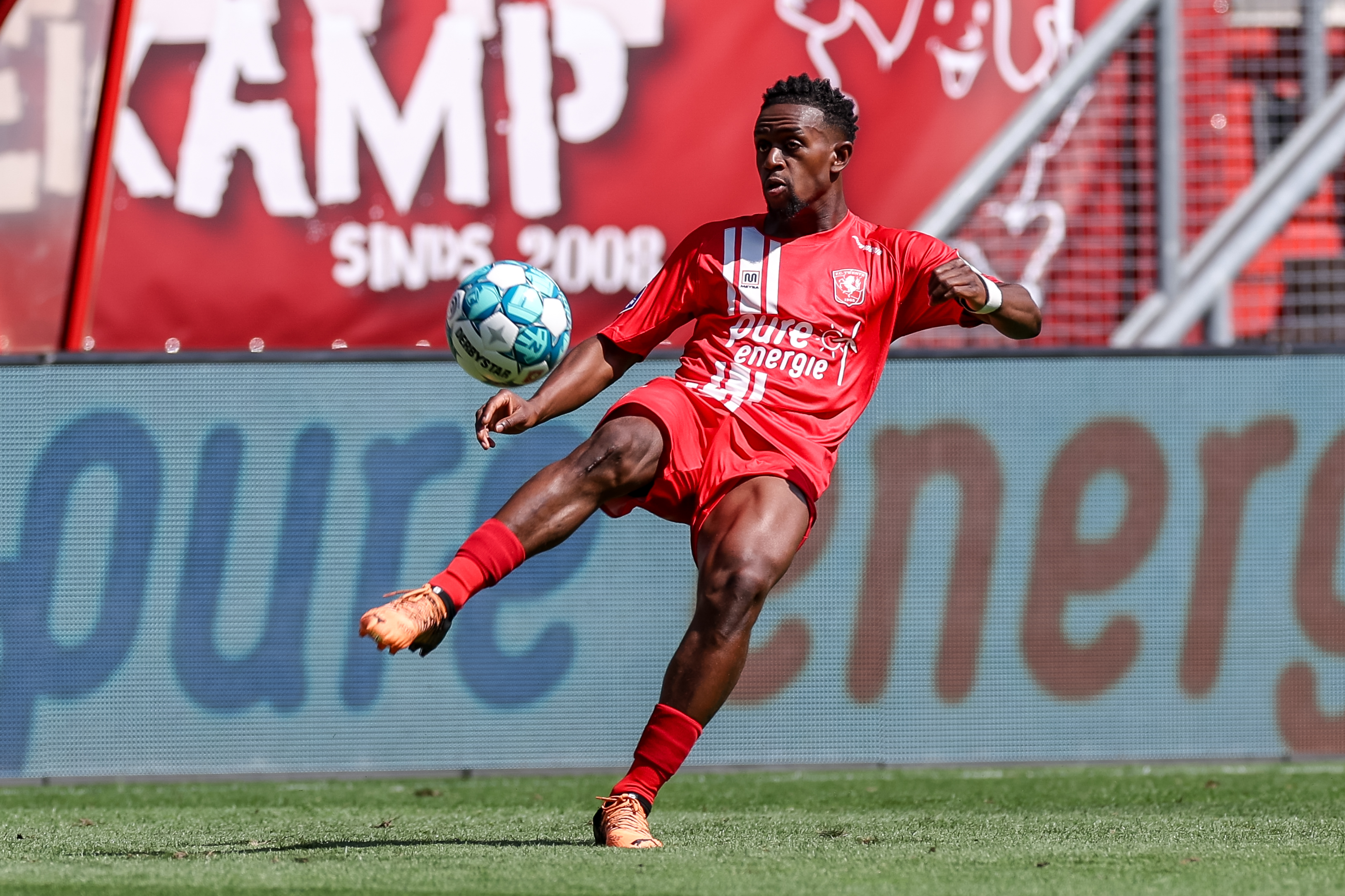 55719890 FC Twente