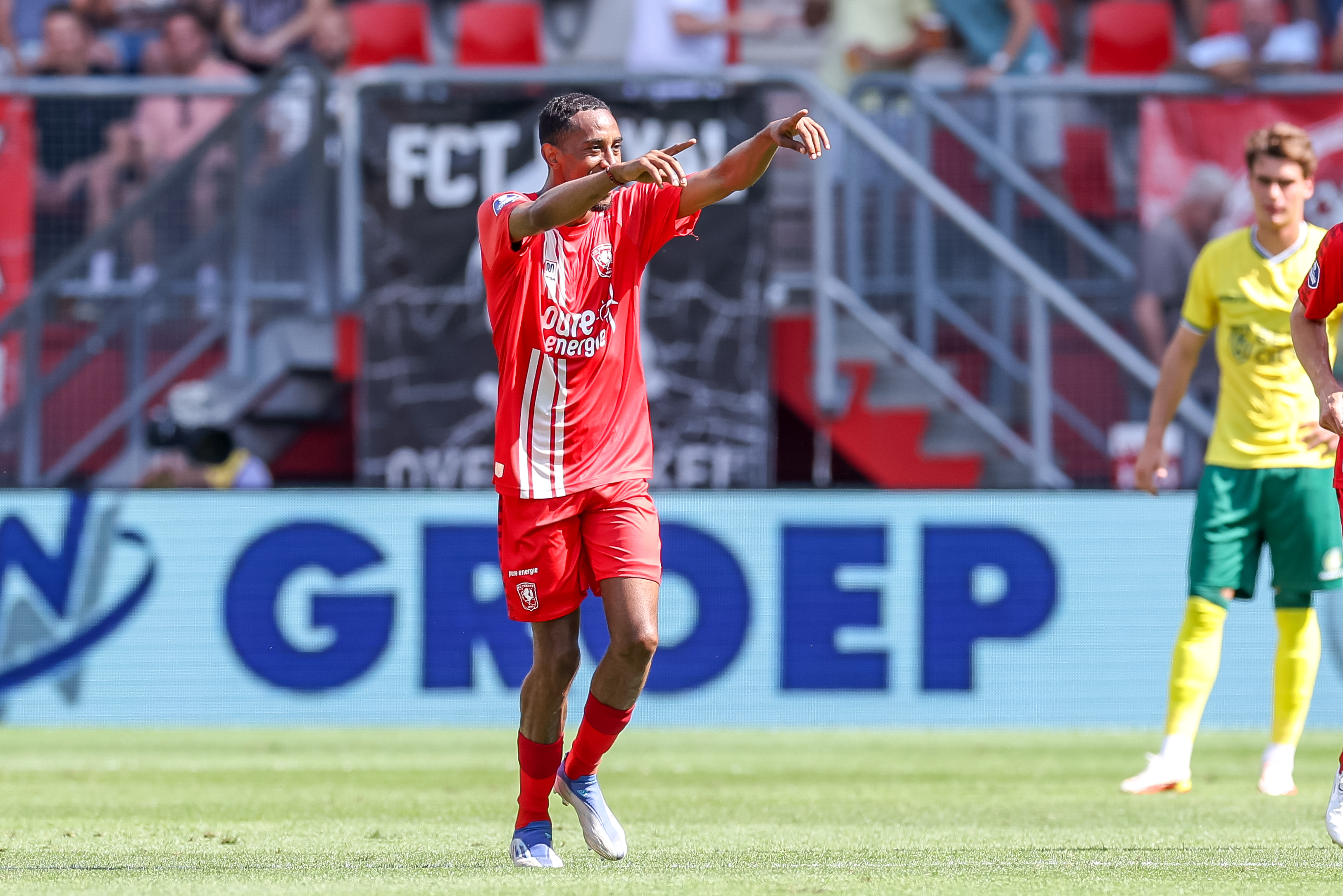 55721061 FC Twente