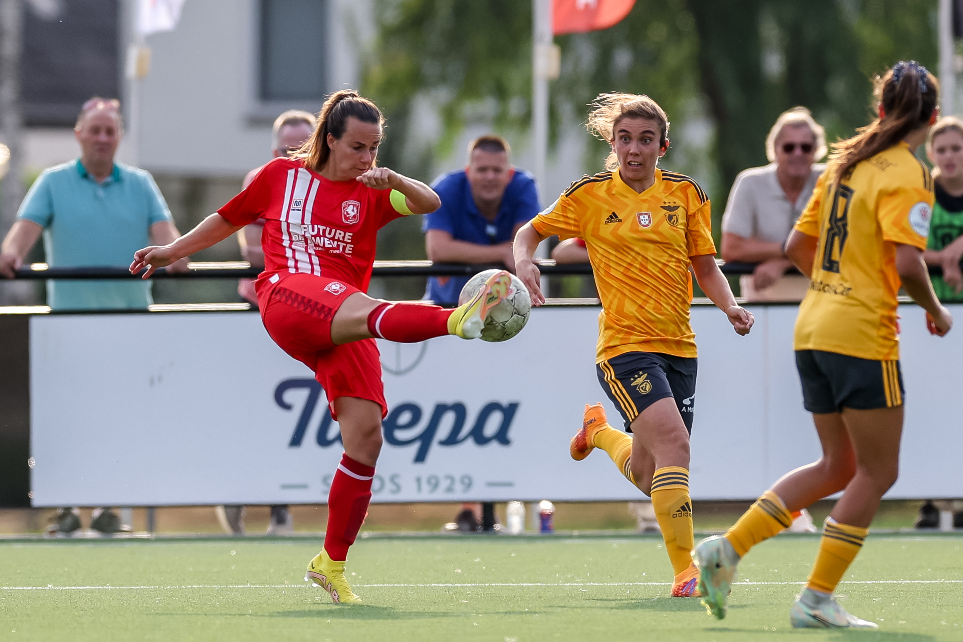 55807749 FC Twente