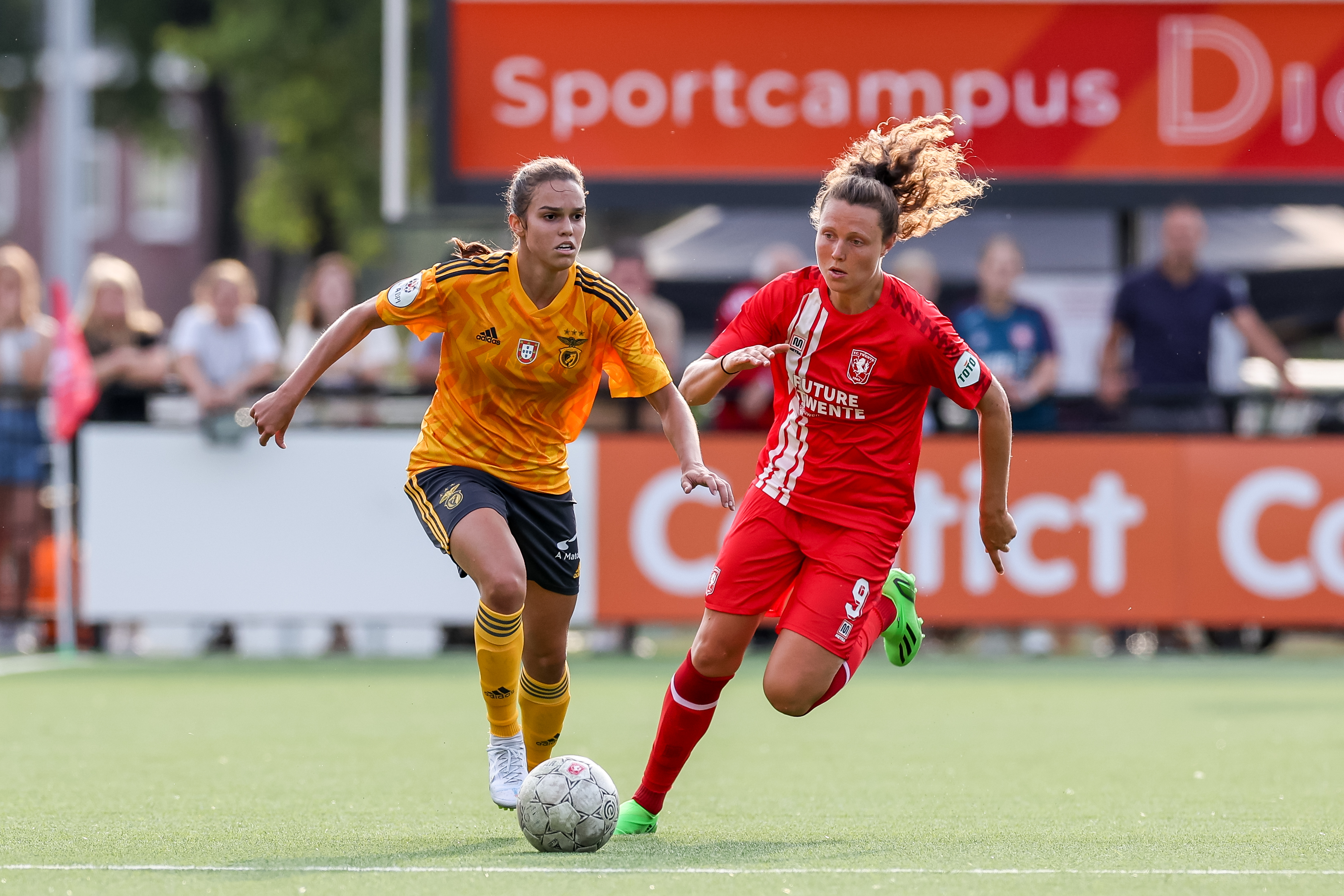 55807750 FC Twente