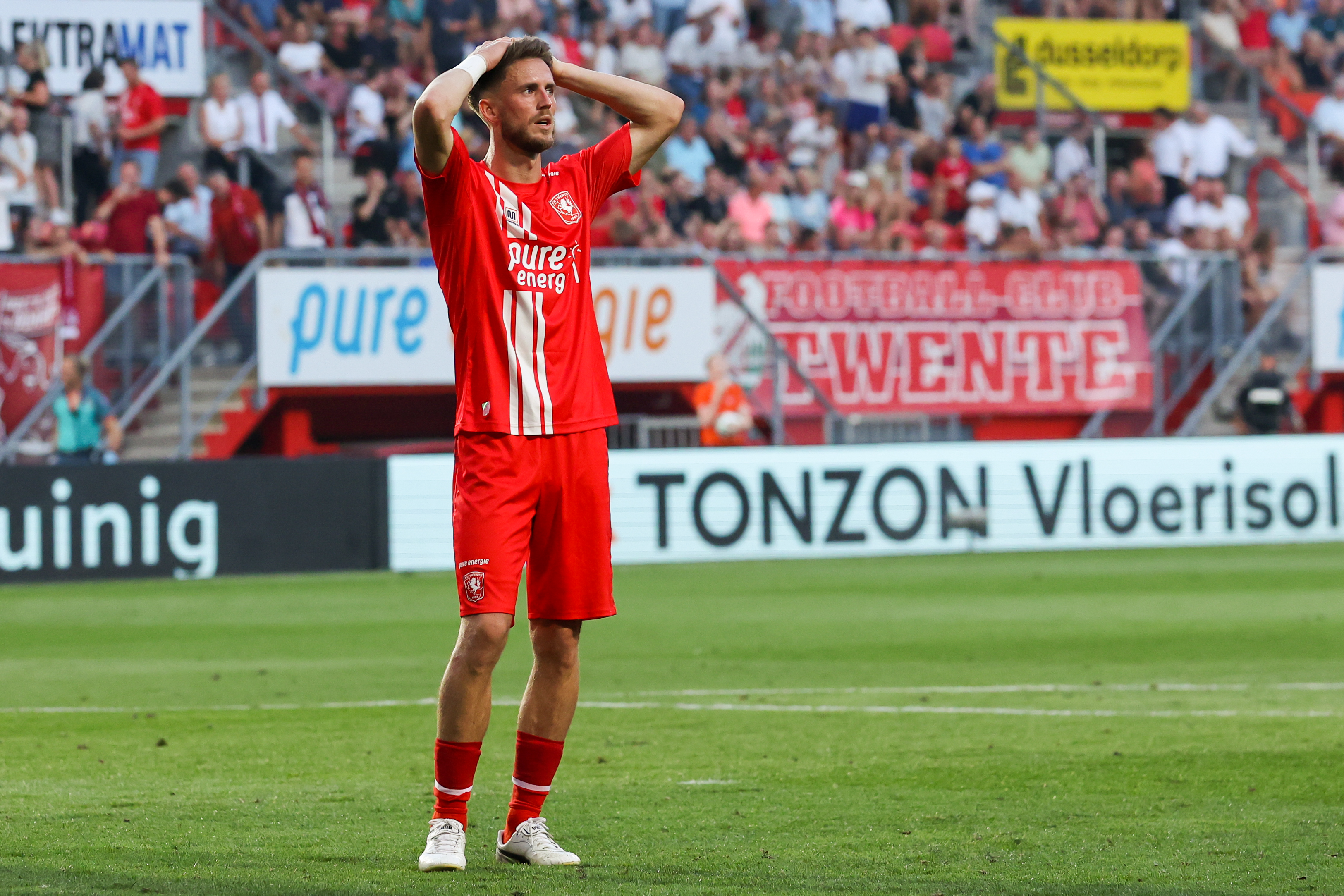 55847997 FC Twente
