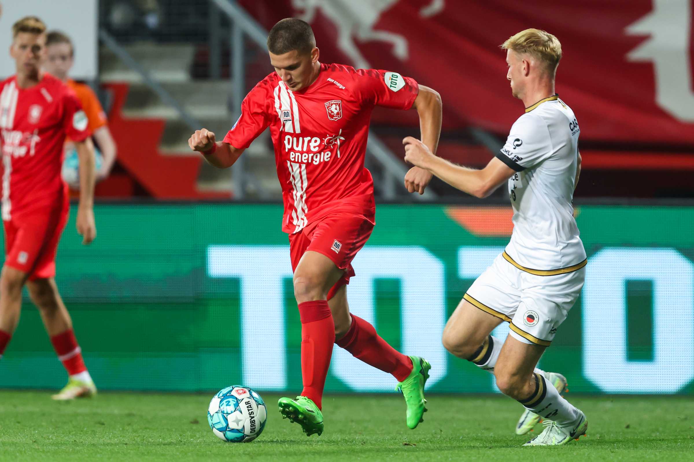 55922698 FC Twente