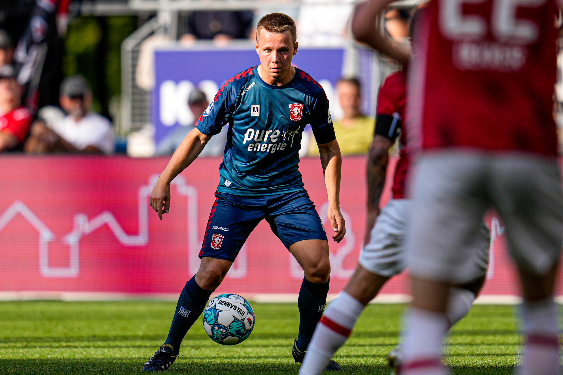 56105357 FC Twente v2