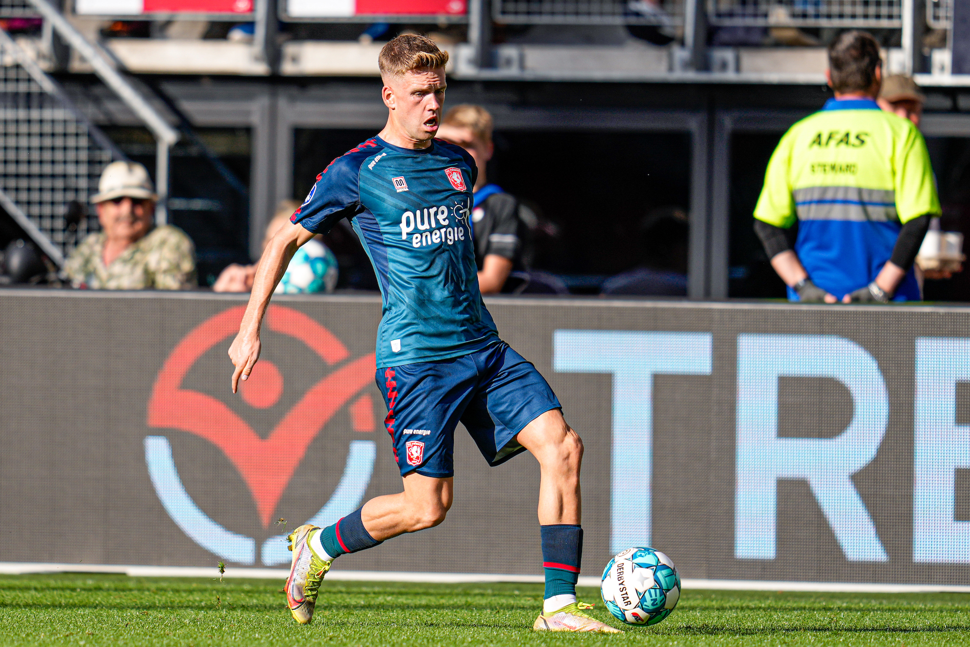 56106019 FC Twente