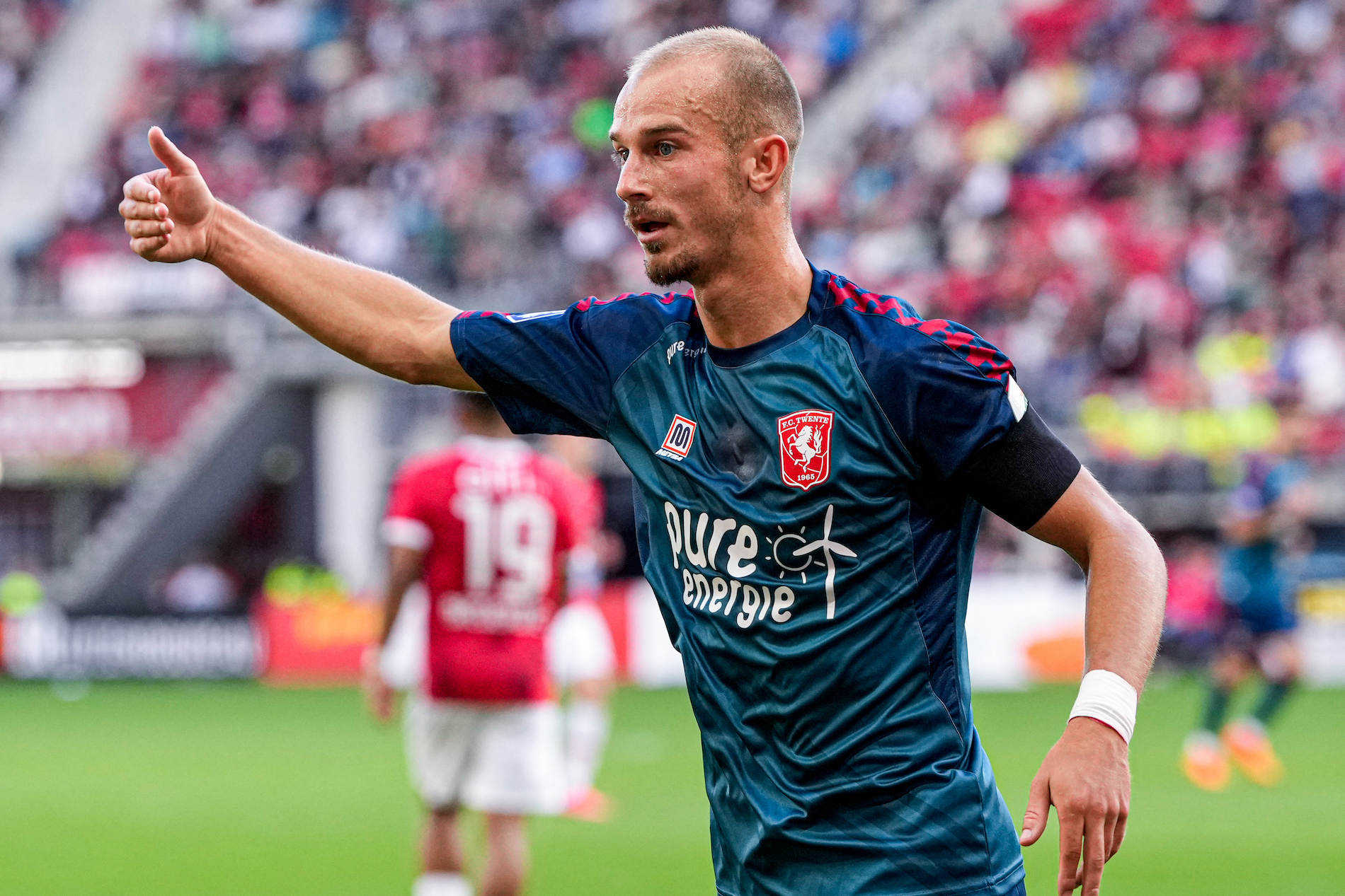 56106493 FC Twente