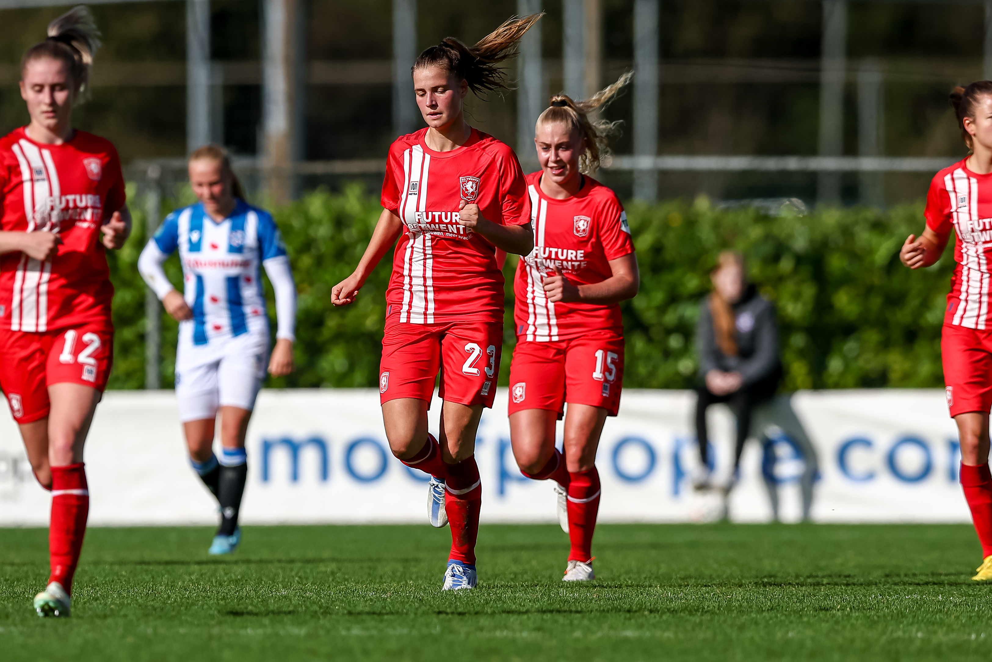 56610889 FC Twente v3