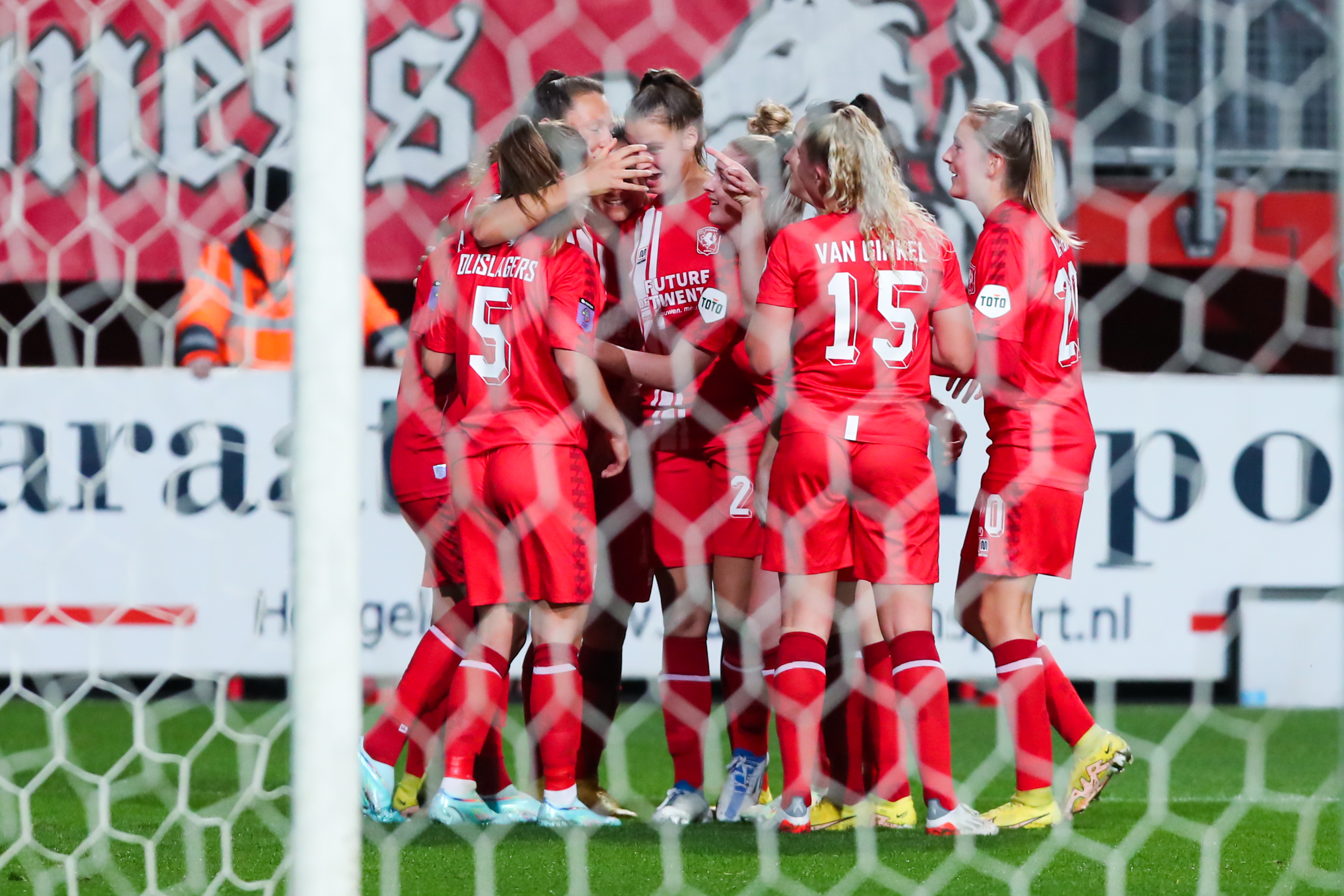 56695963 FC Twente