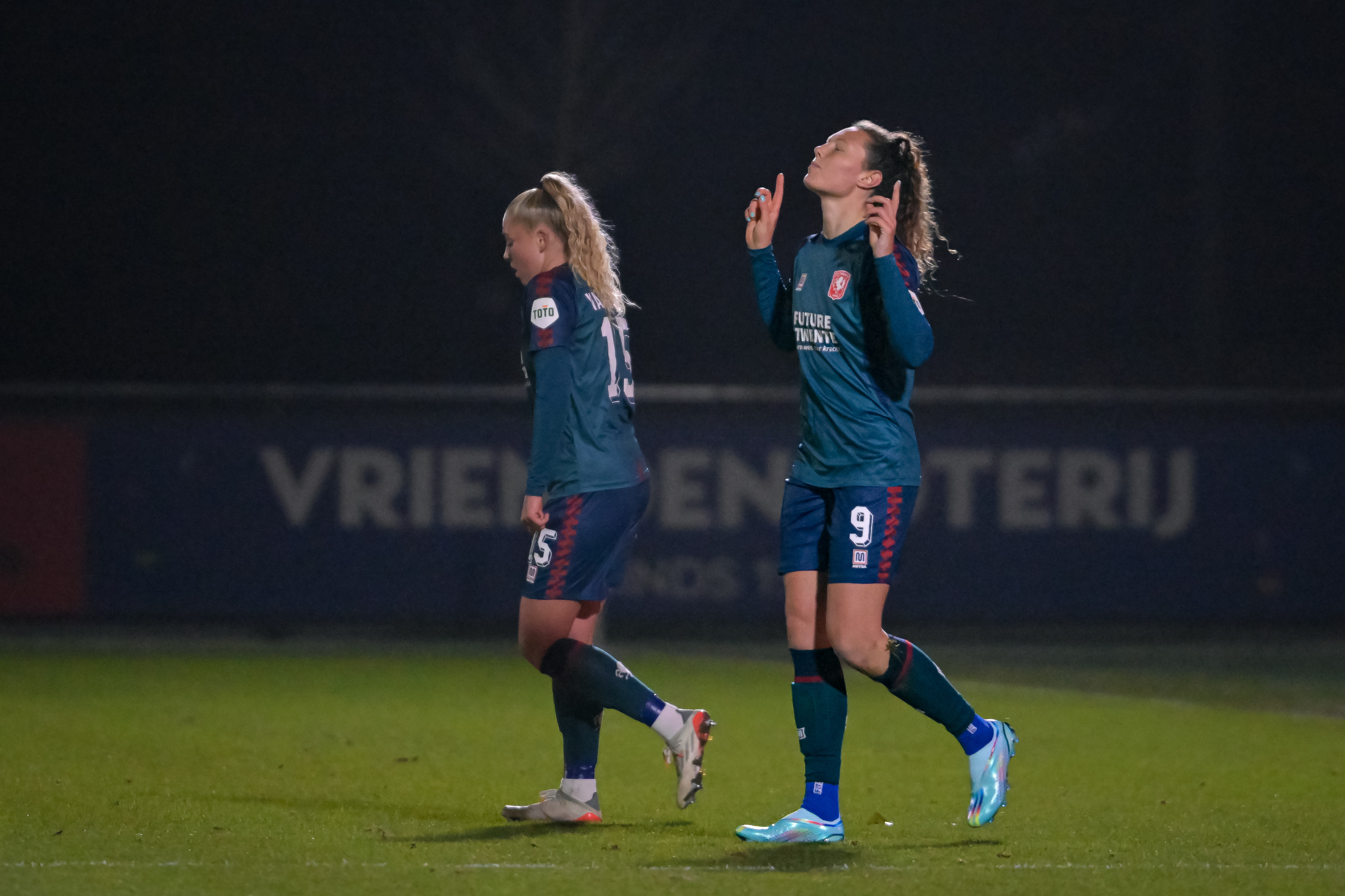 57264820 FC Twente