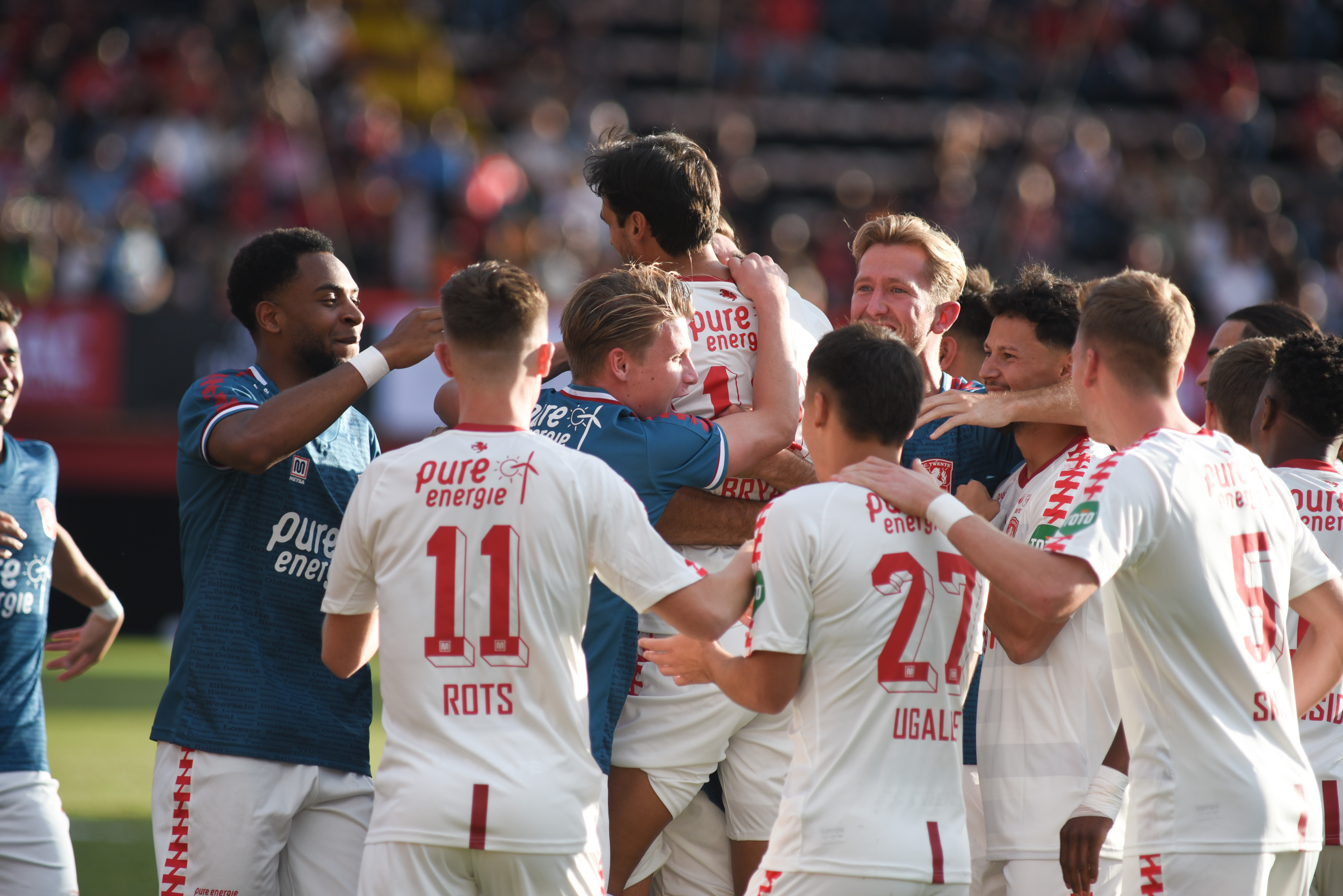 57437046 FC Twente