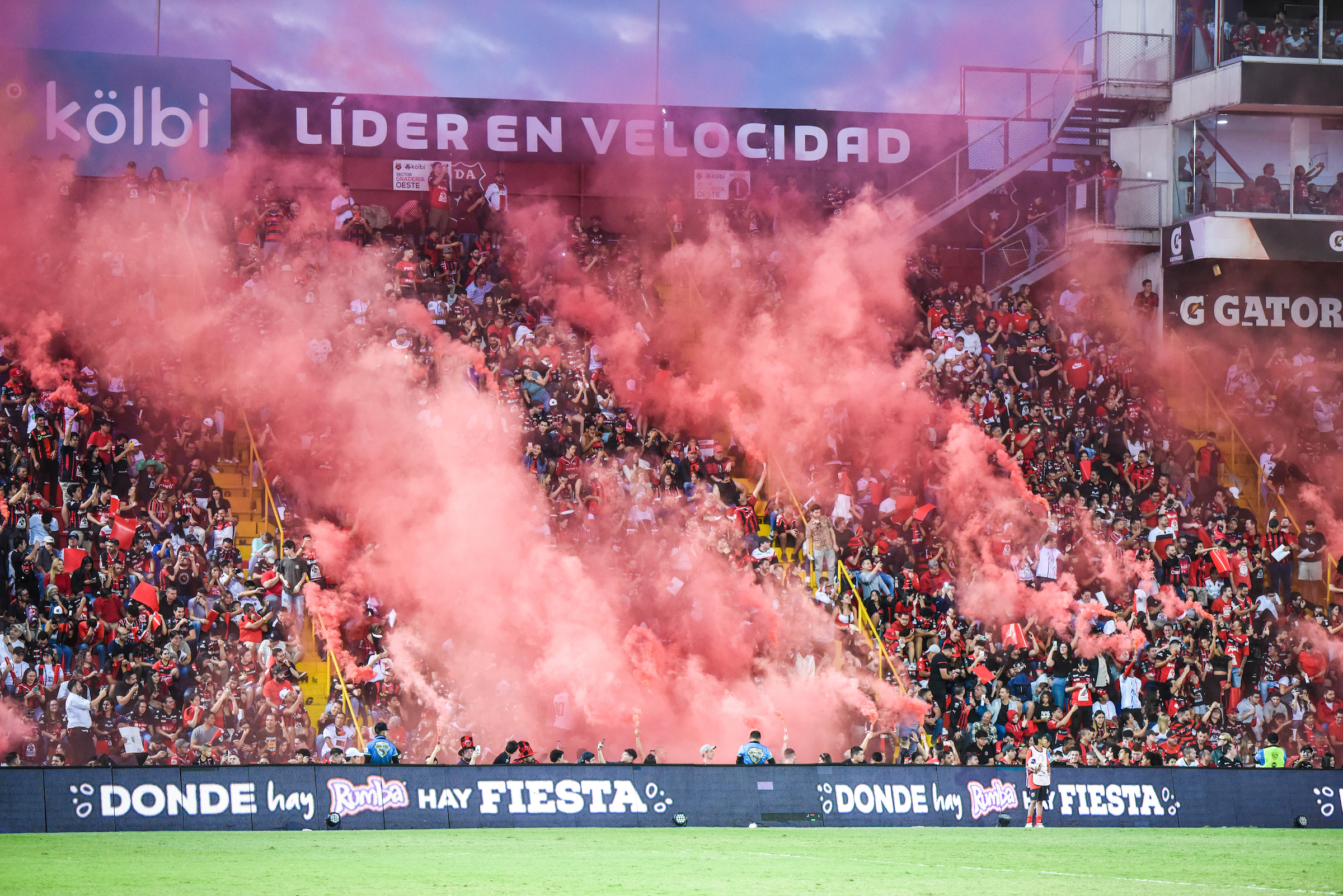57440075 FC Twente