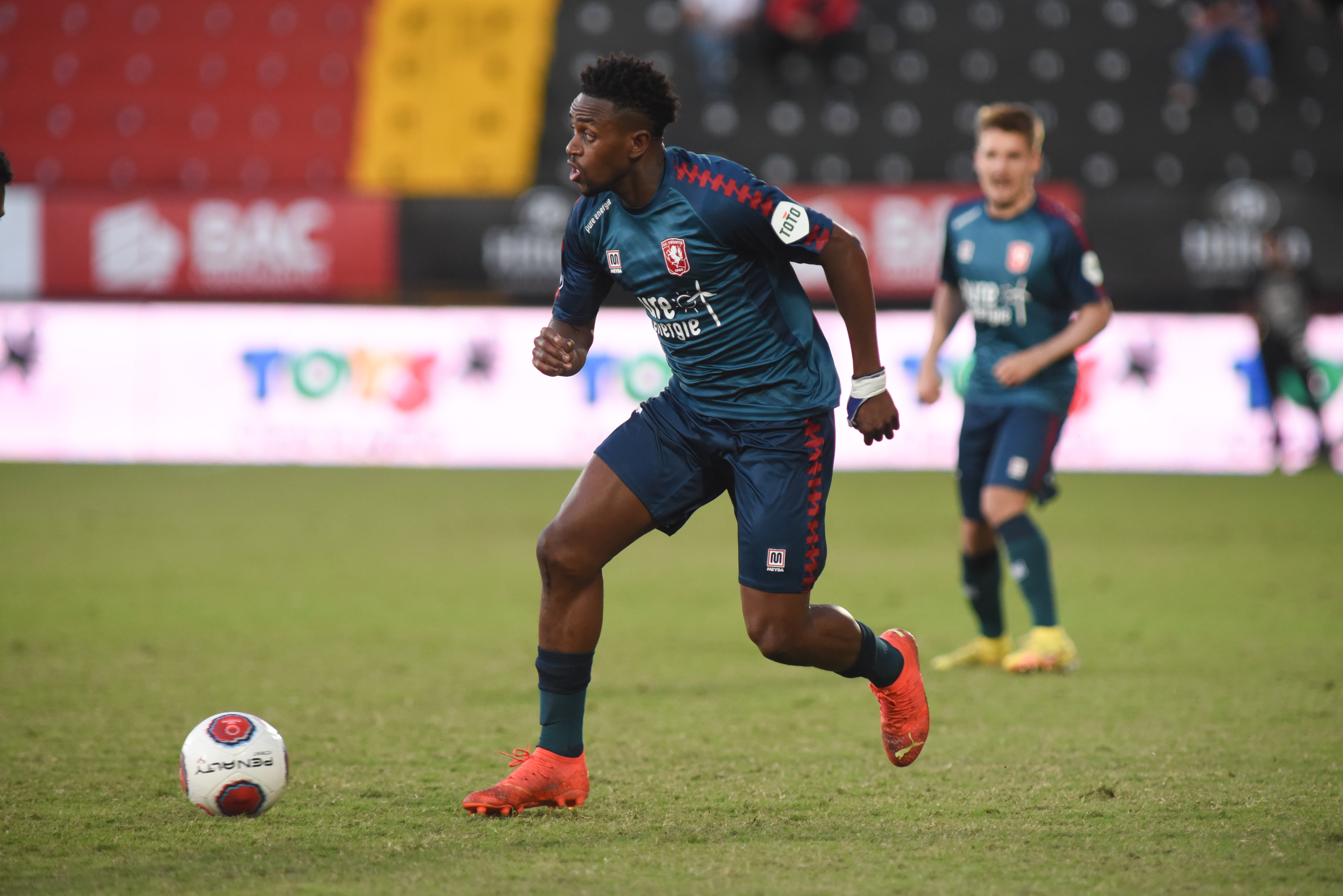 57473113 FC Twente v3