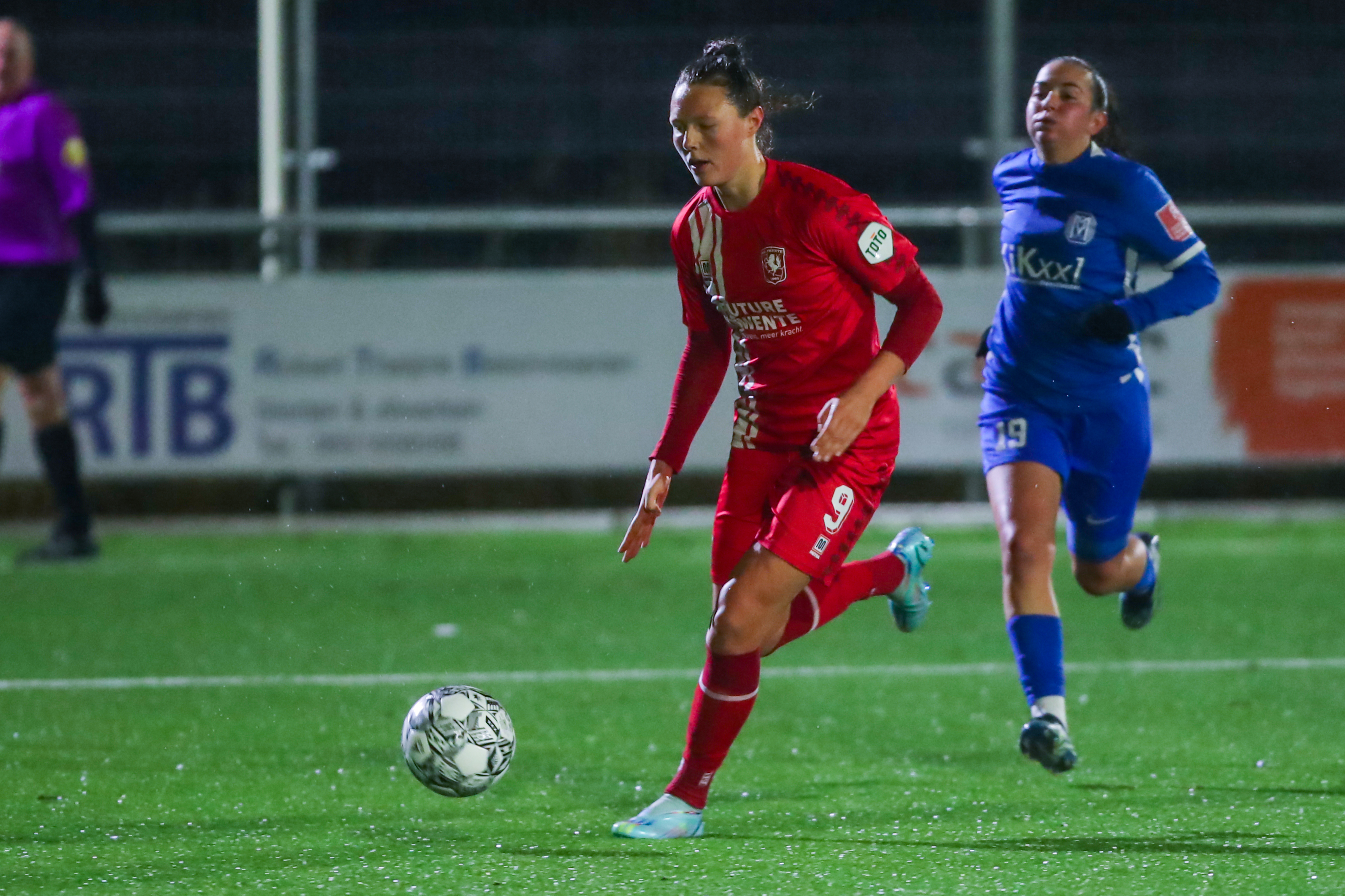 57621605 FC Twente v2