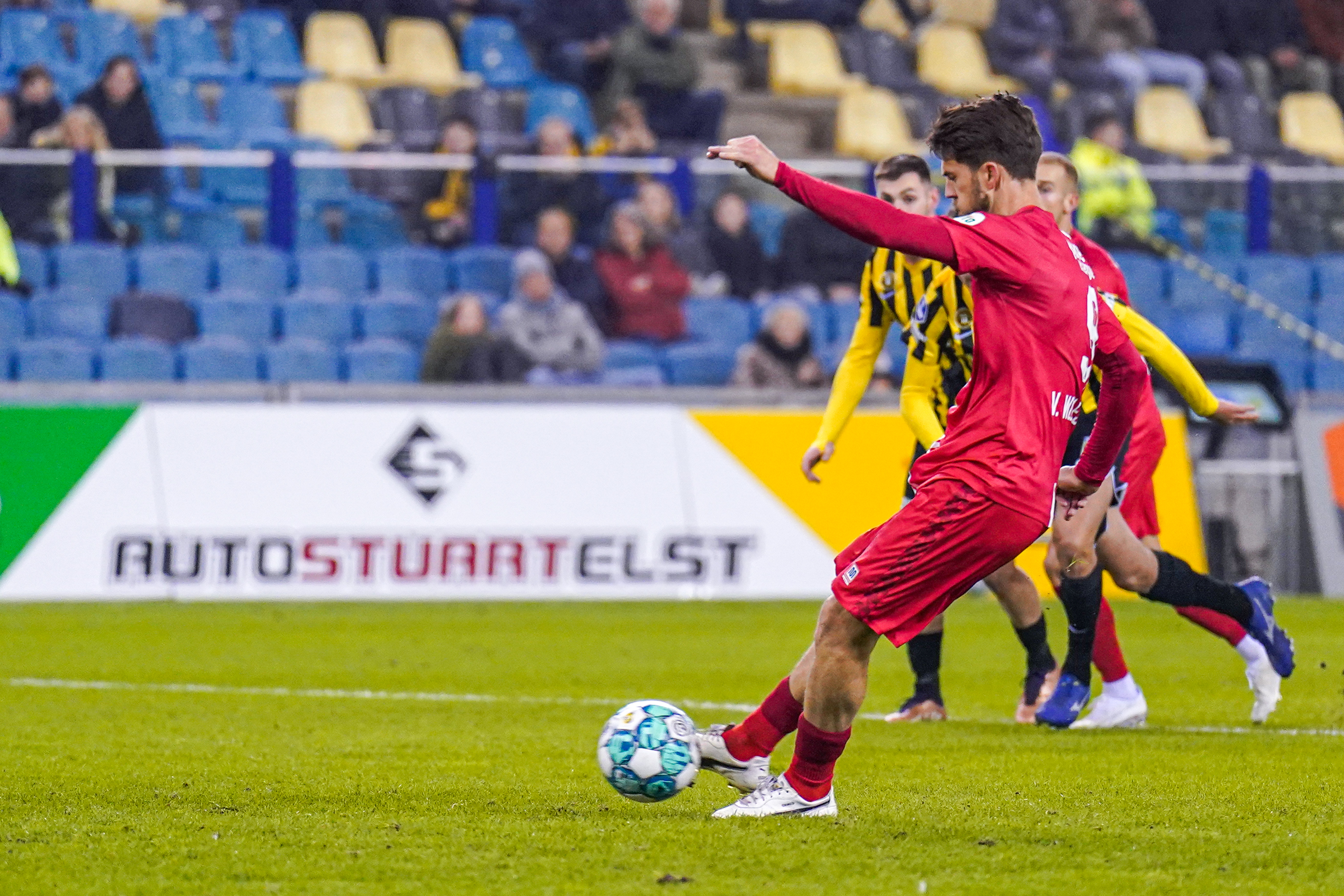 57811933 FC Twente 1