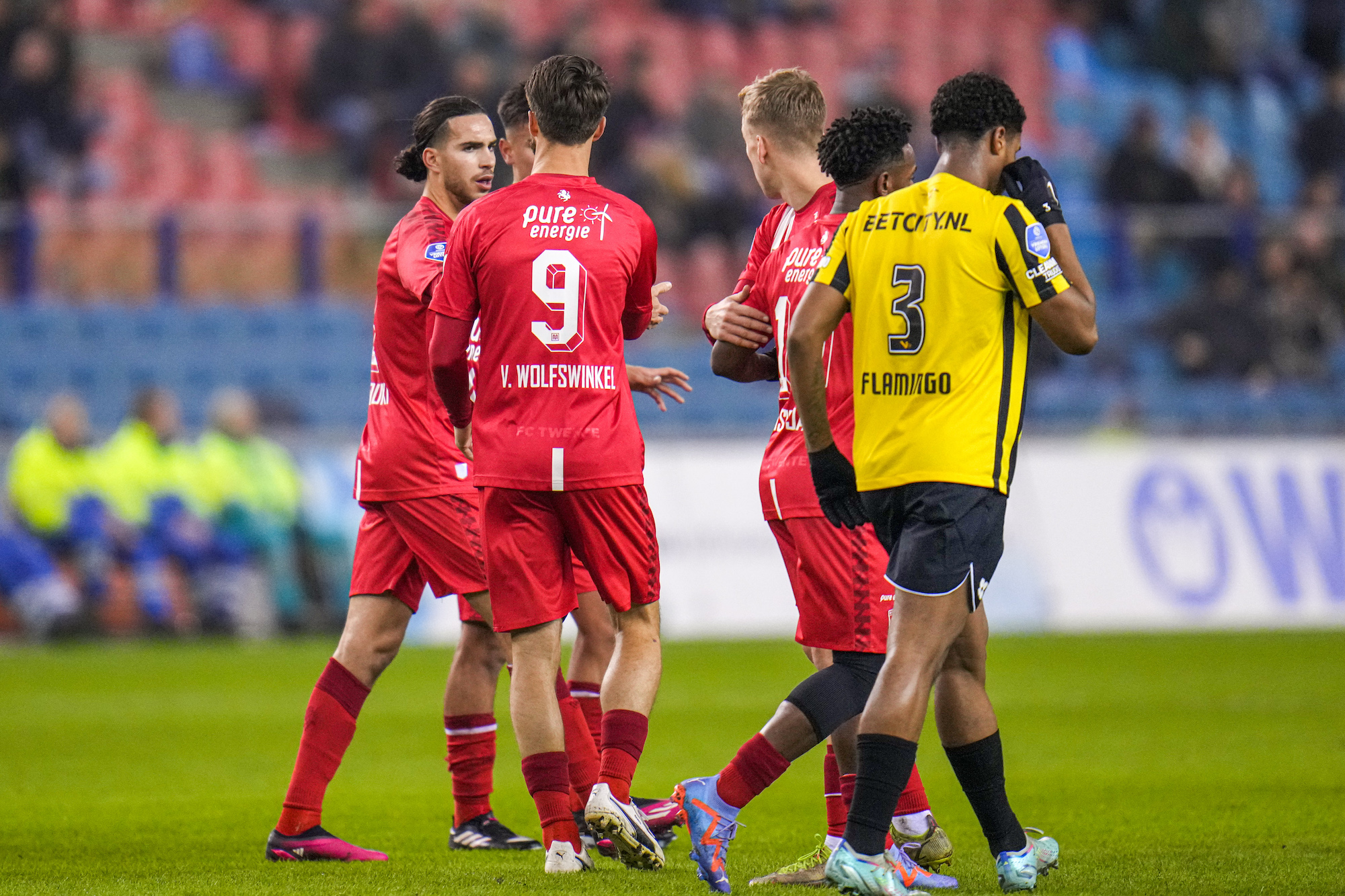 57811942 FC Twente 1