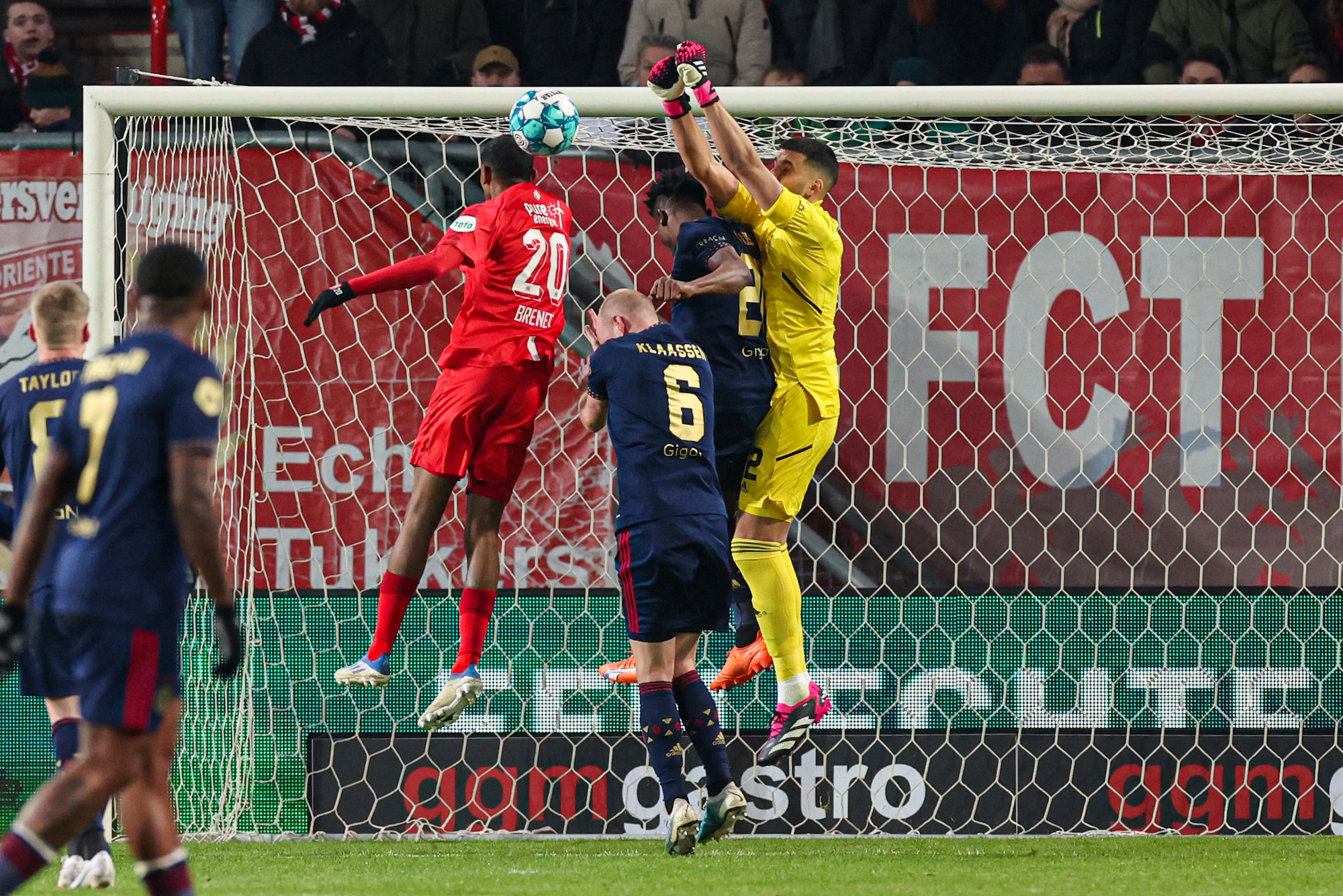 58000303 FC Twente