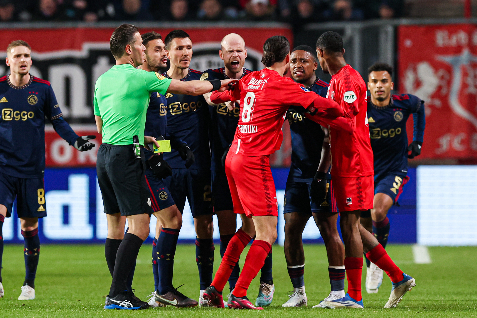 58000340 FC Twente