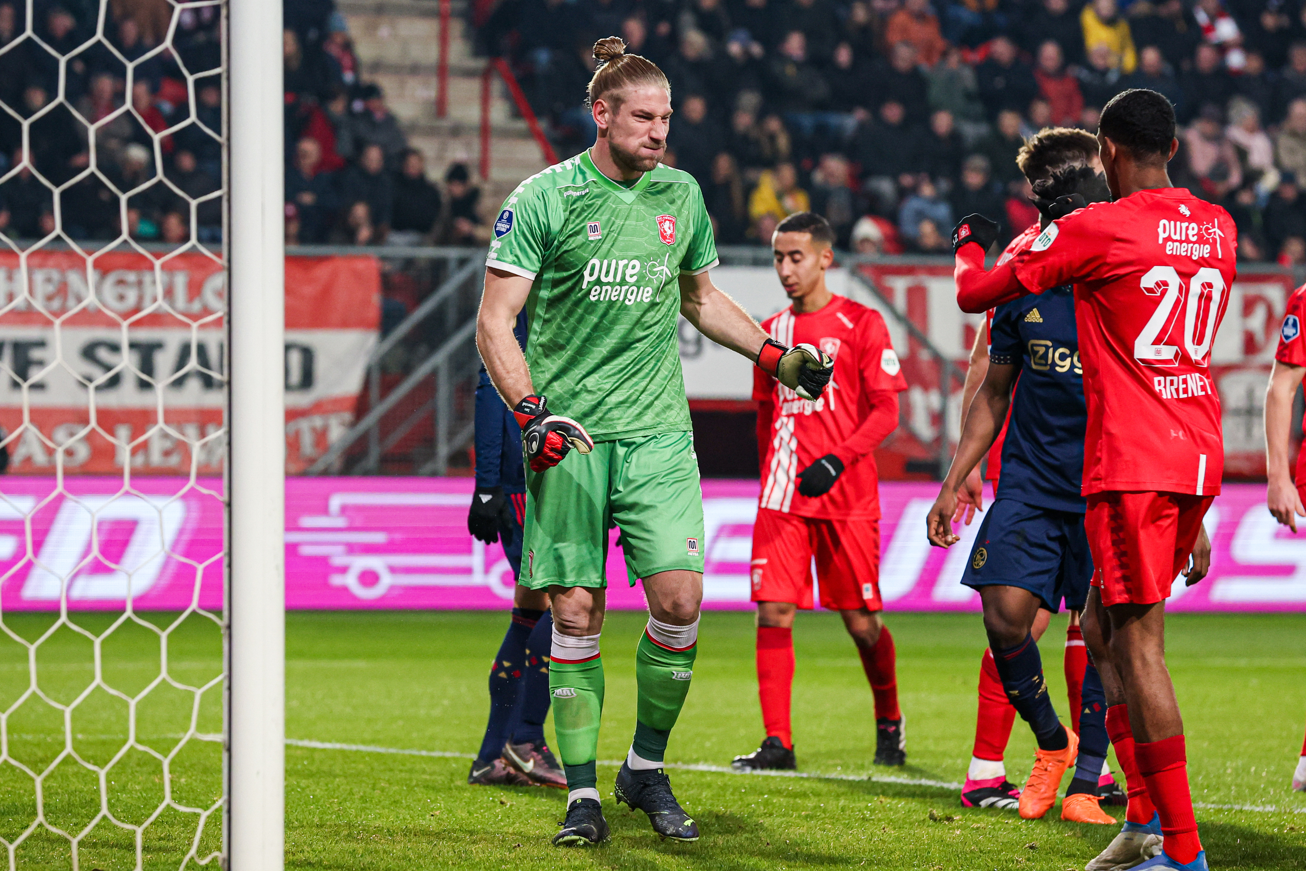 58000401 FC Twente