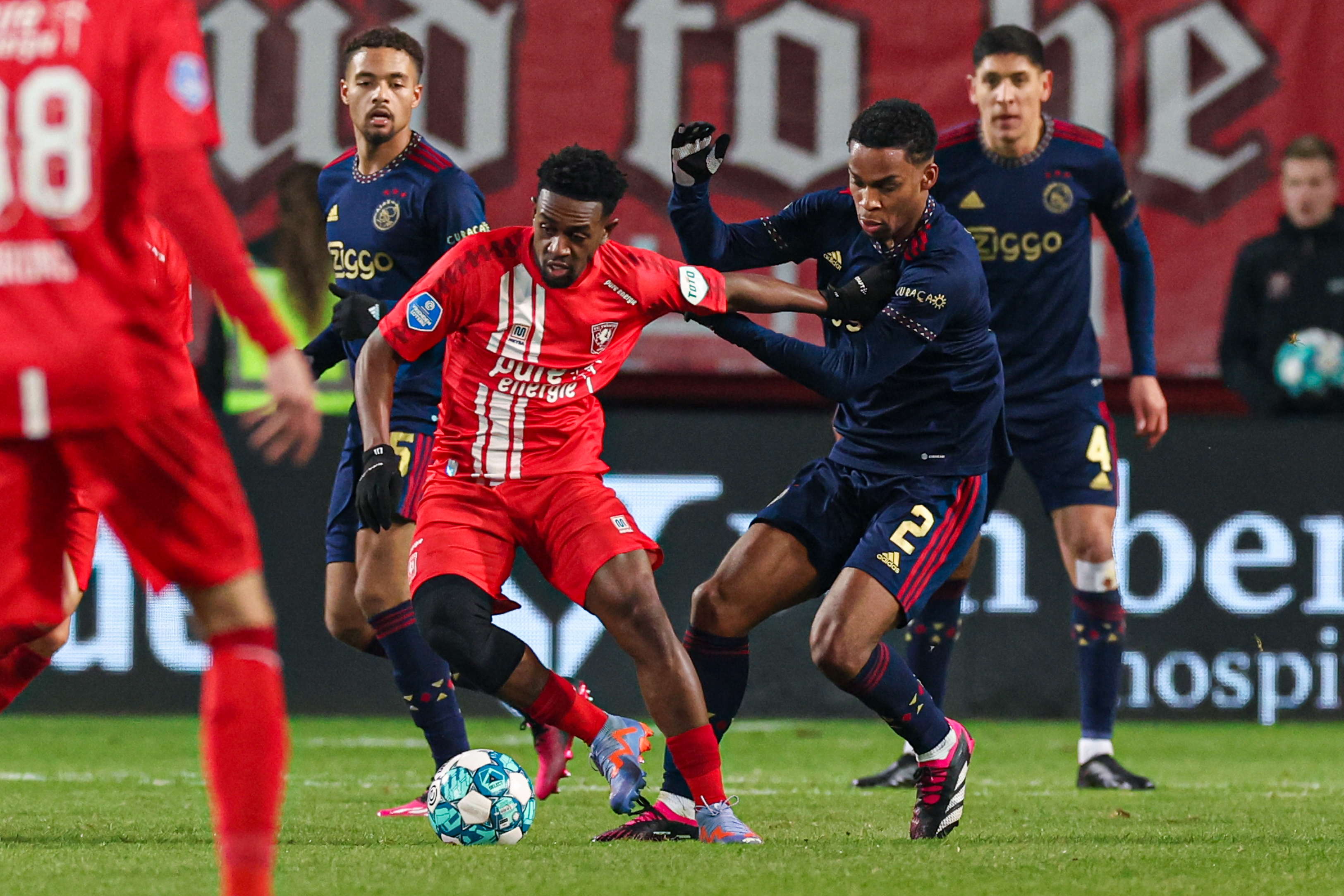 58000496 FC Twente