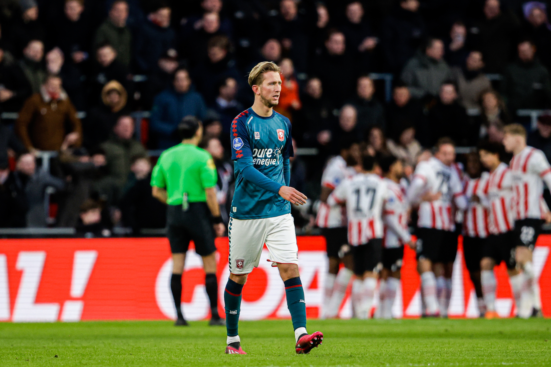 58250289 FC Twente v3