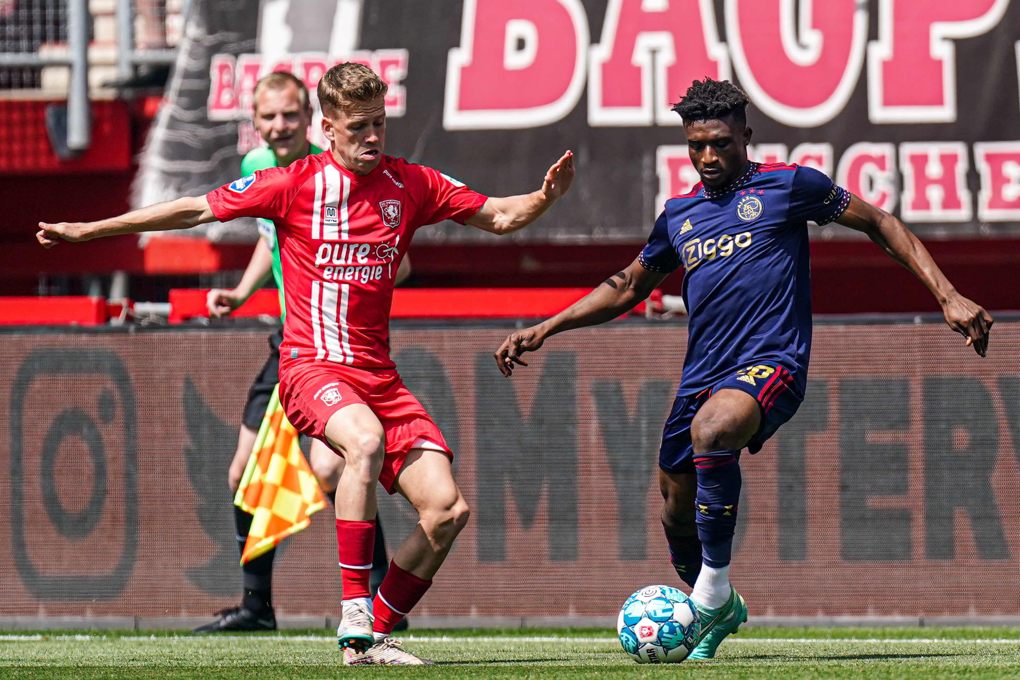 59581652 FC Twente min