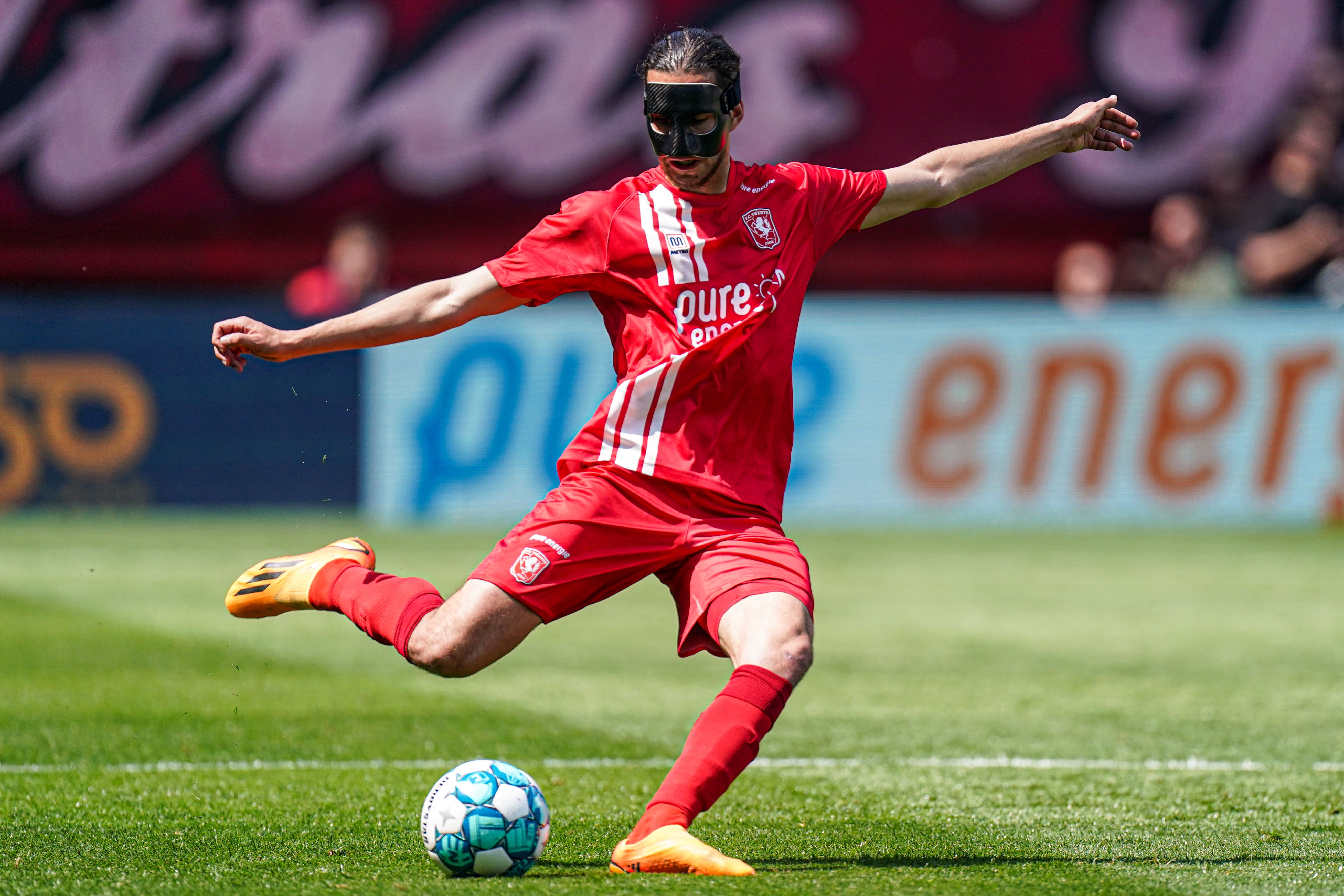 59581660 FC Twente min