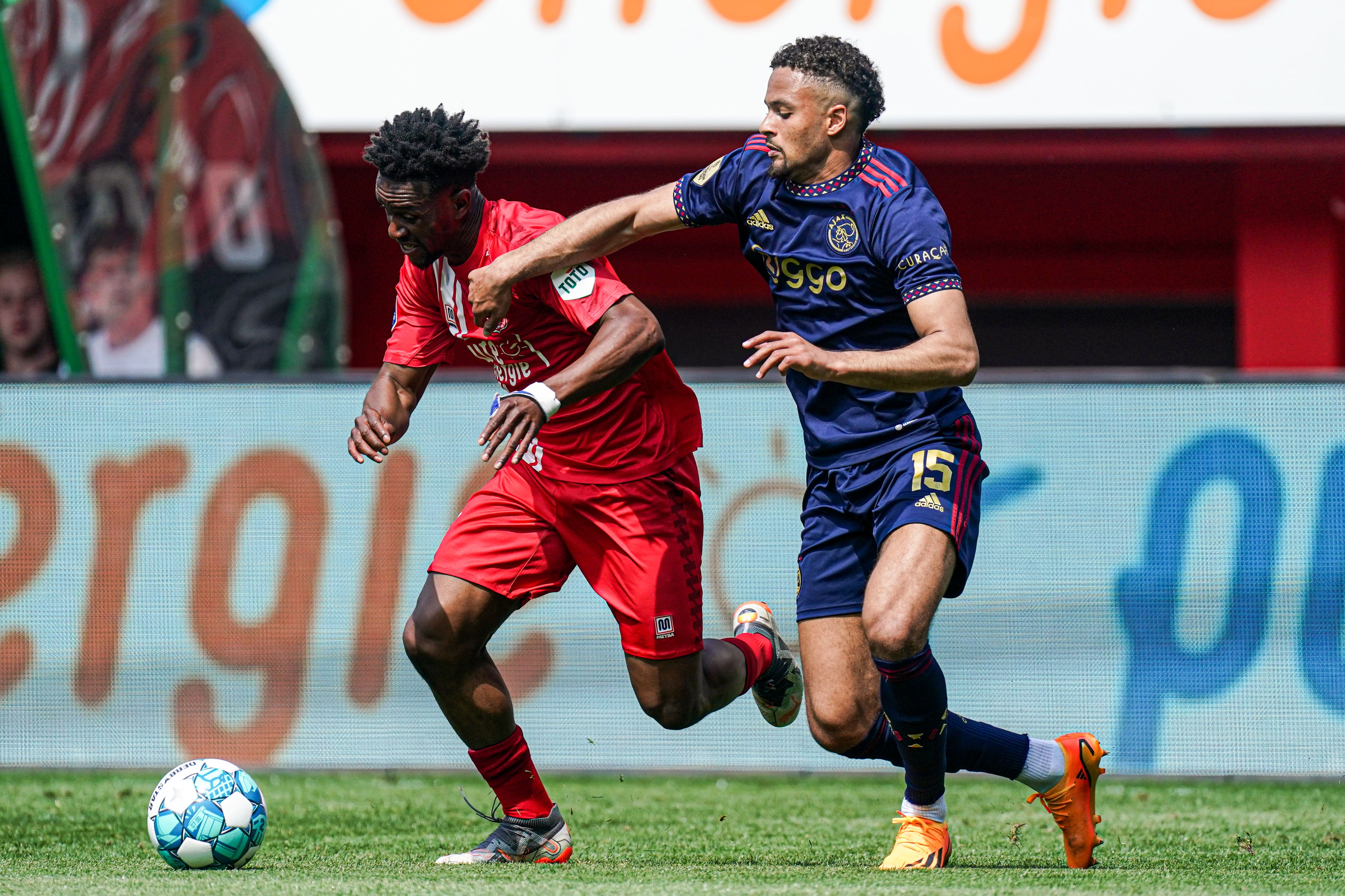 59581815 FC Twente min