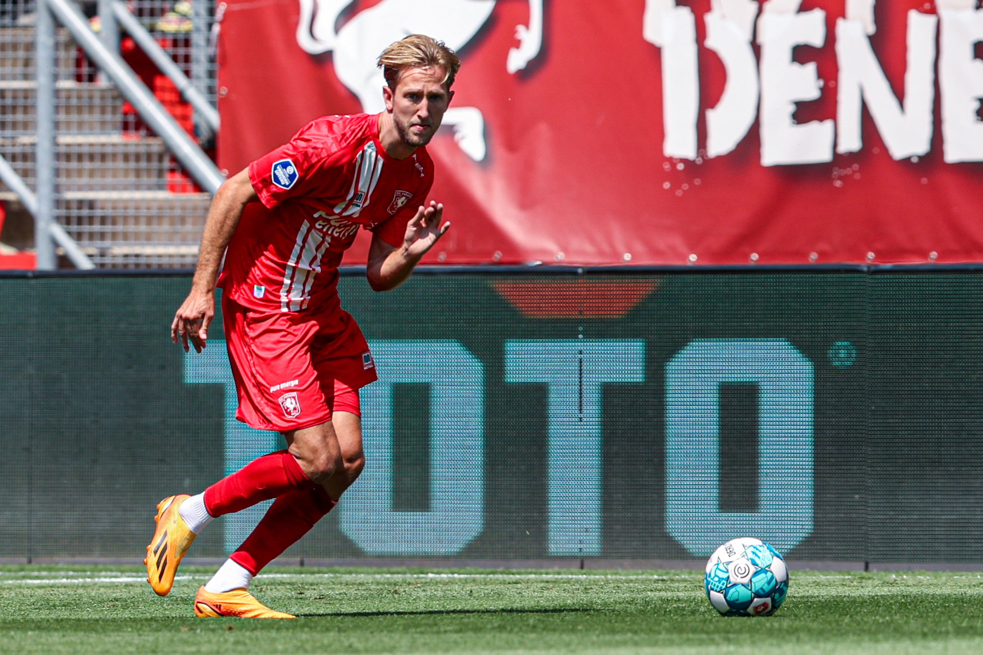 59770886 FC Twente