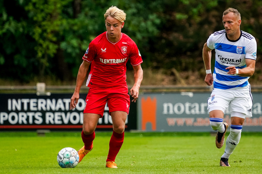 FC Twente Wint Oefenduel Van PEC Zwolle