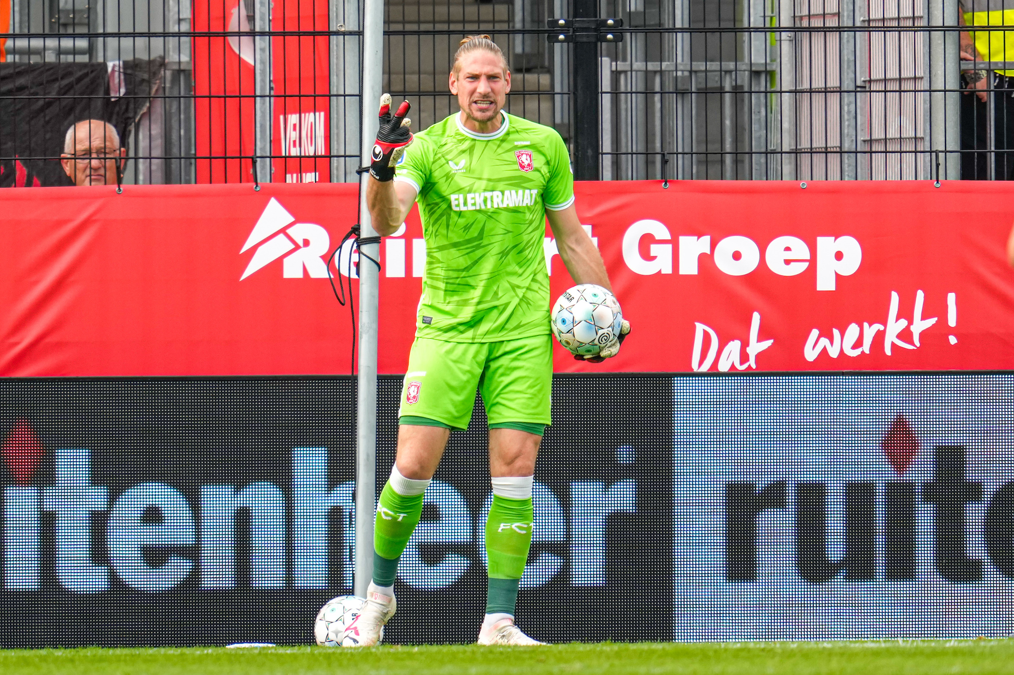 60565618 FC Twente