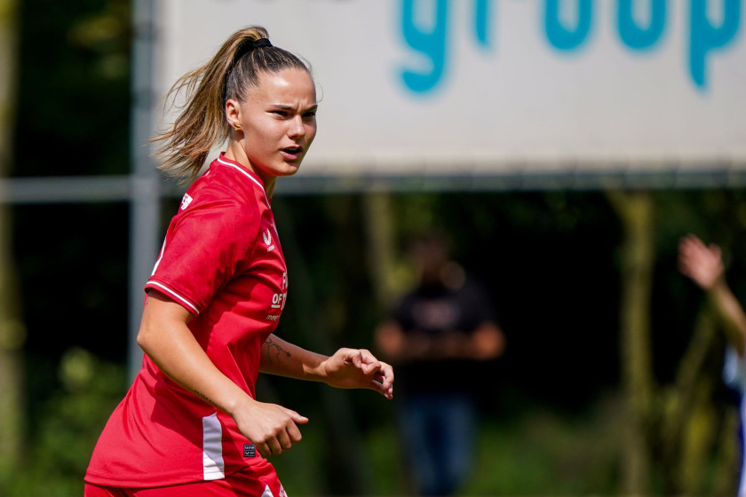 Fc Twente Vrouwen Speelt Gelijk In Oefenduel Tegen Anderlecht