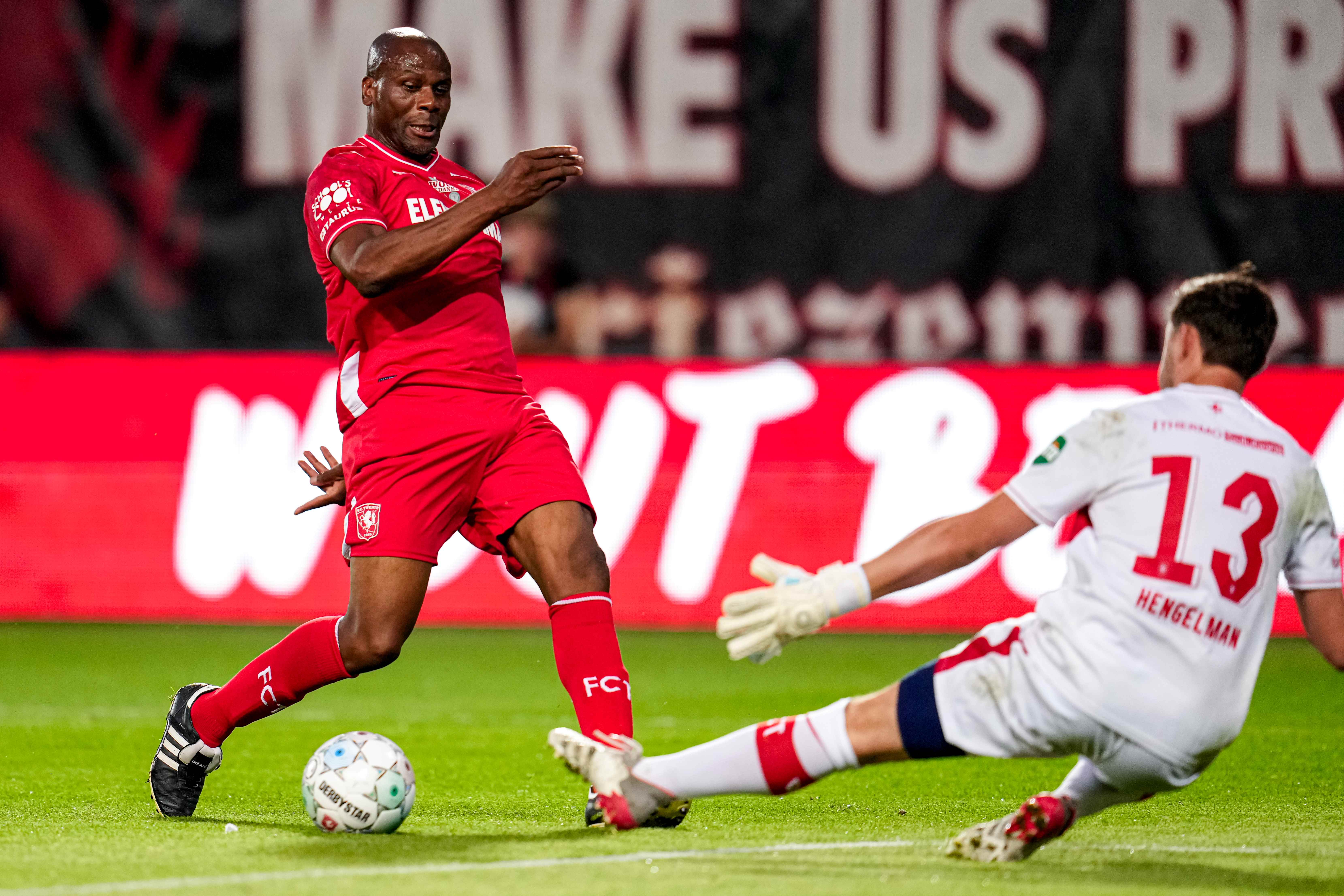 60923250 FC Twente v2