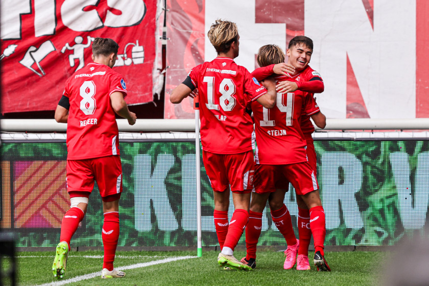 61053256 FC Twente