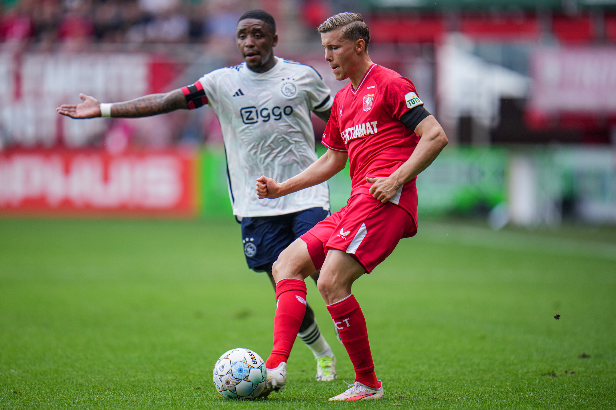 61053583 FC Twente