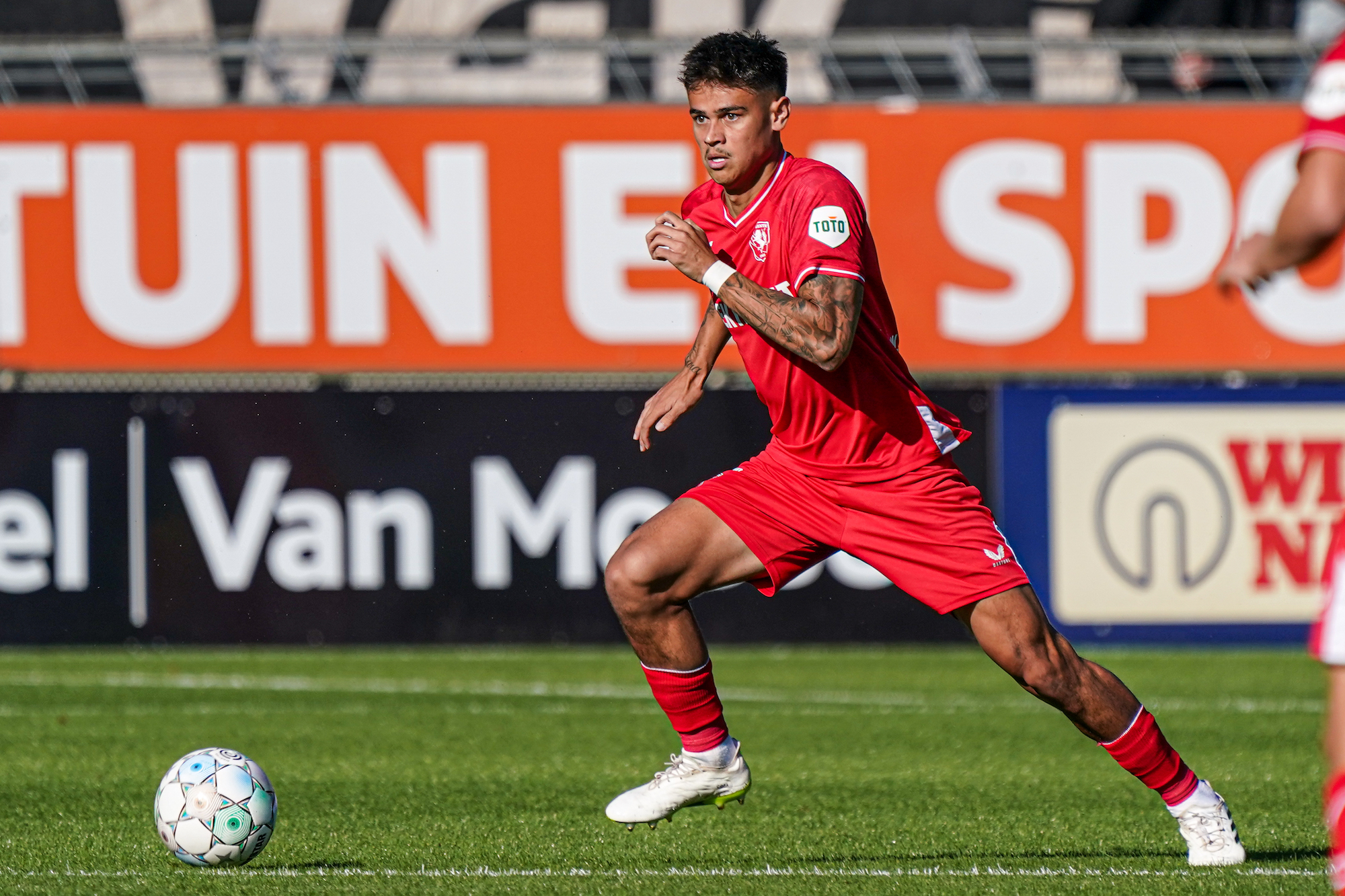 61168032 FC Twente