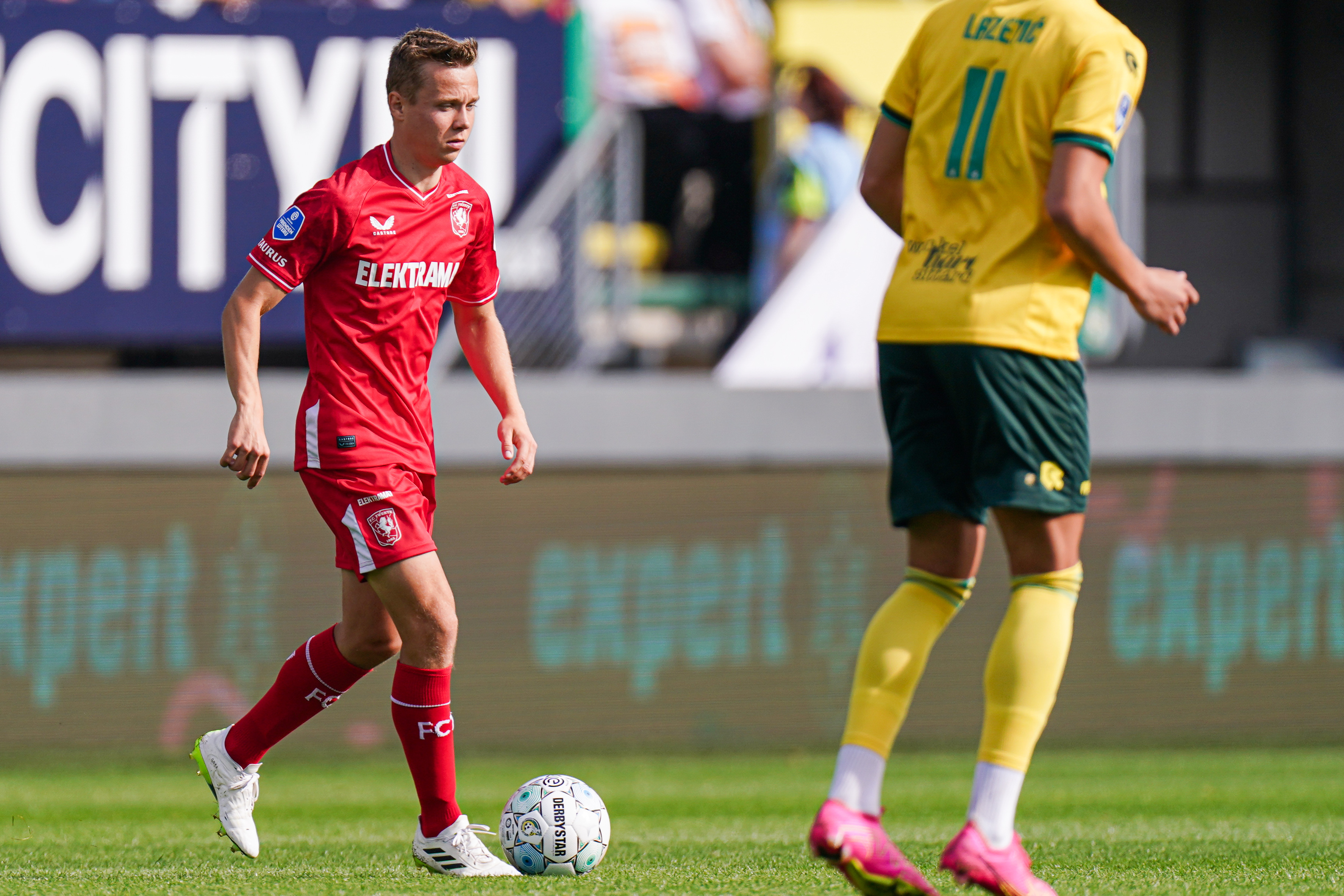 61371874 FC Twente