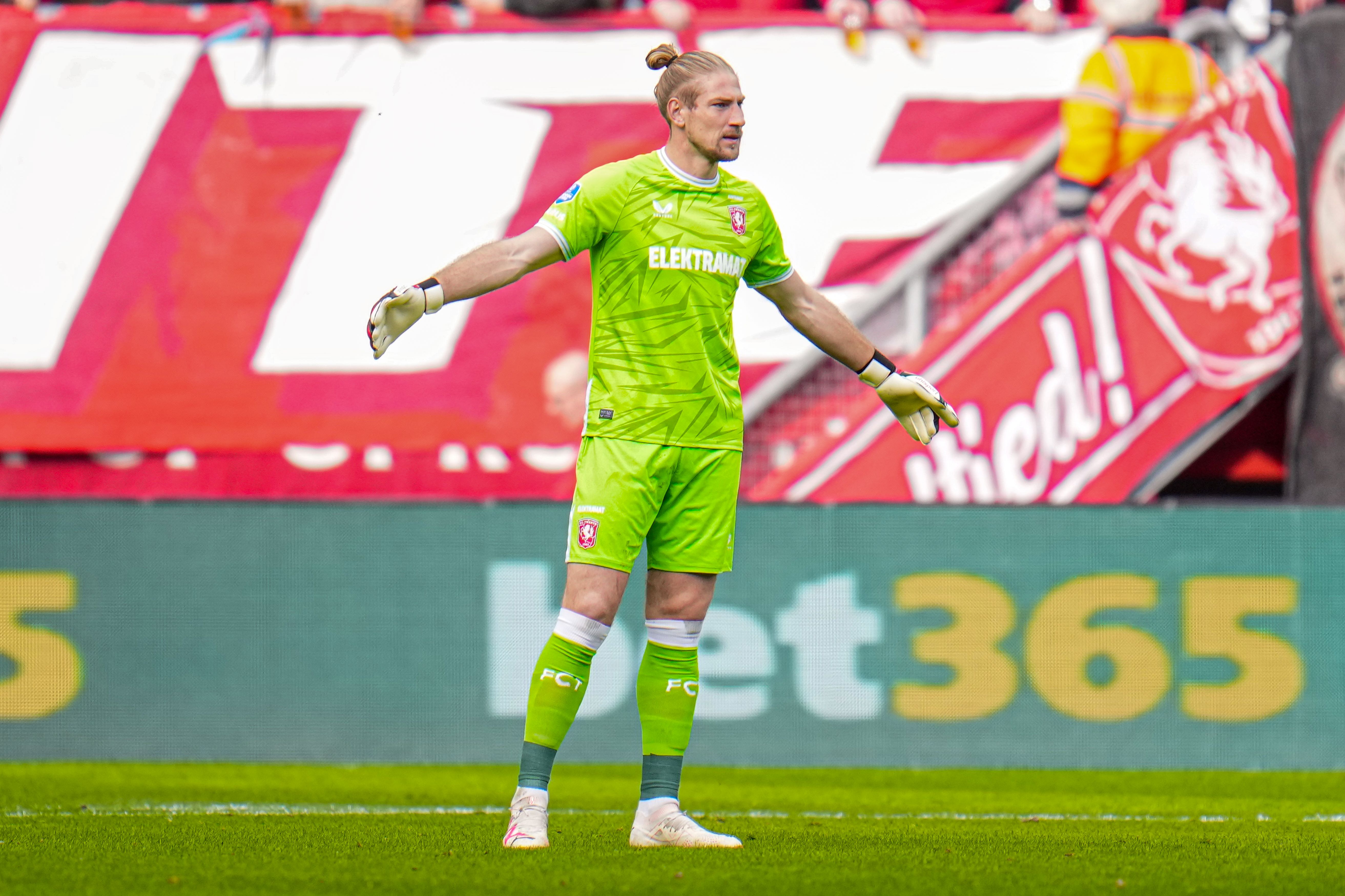 61837186 FC Twente