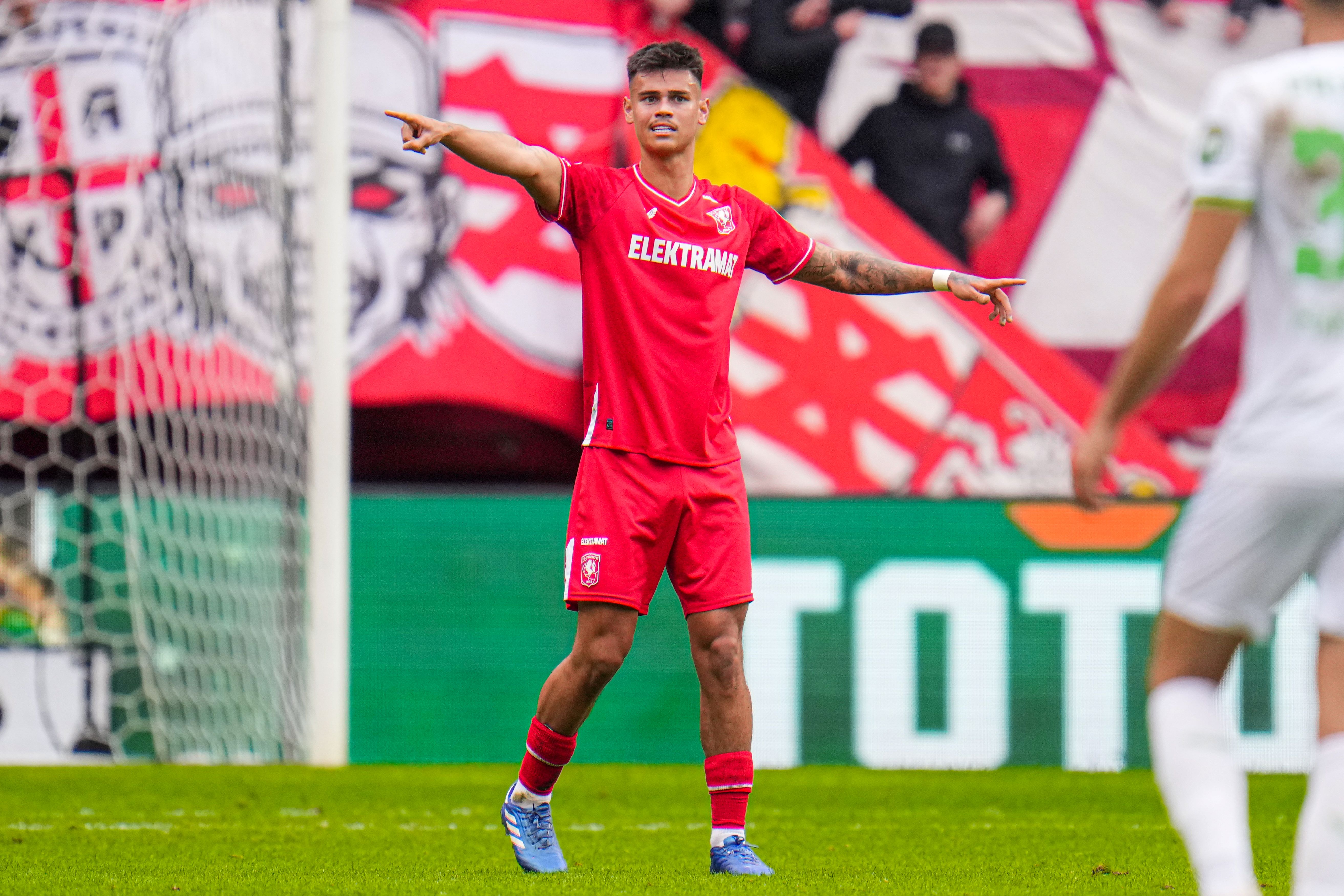 61838323 FC Twente