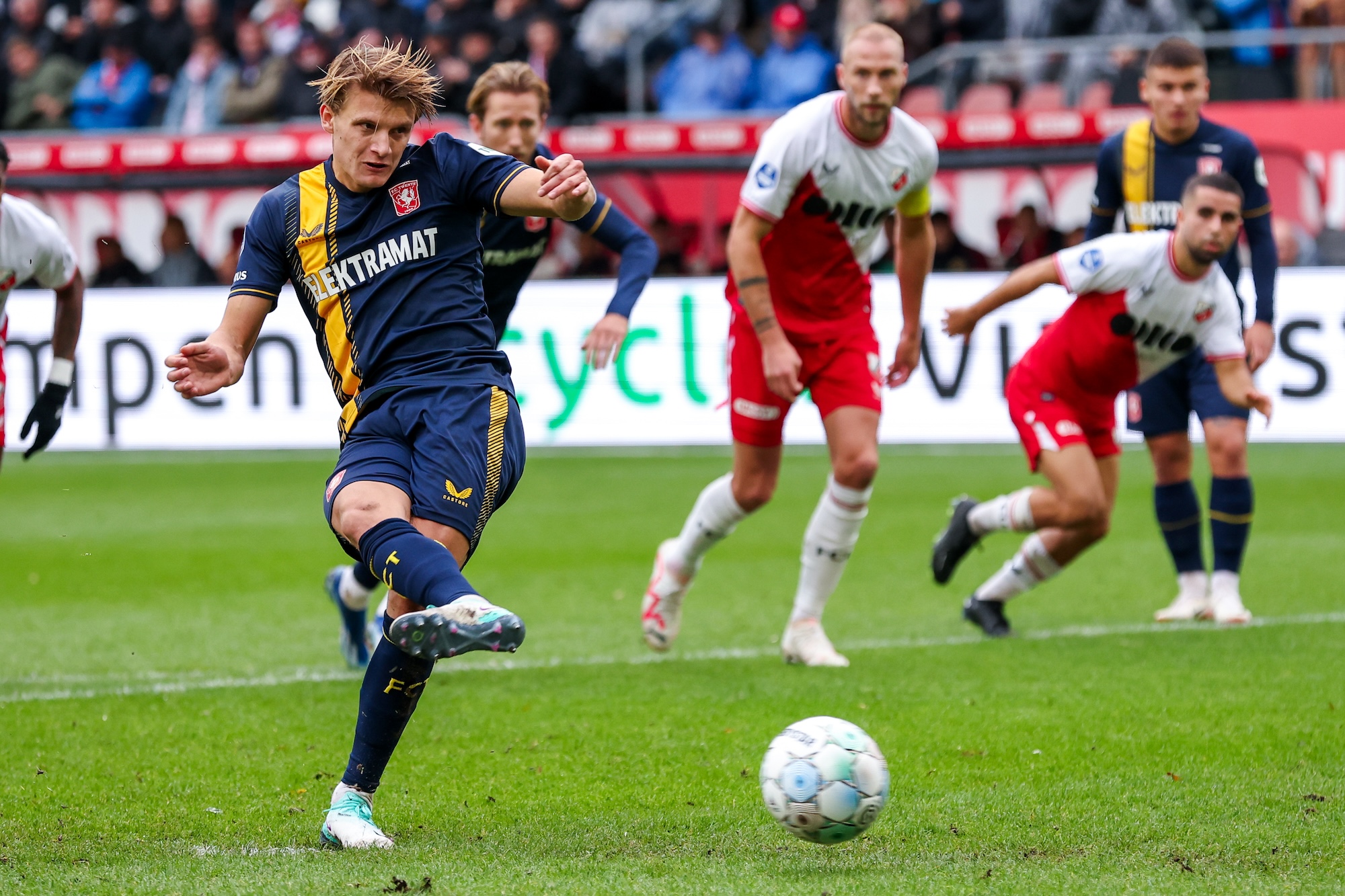 62040812 FC Twente