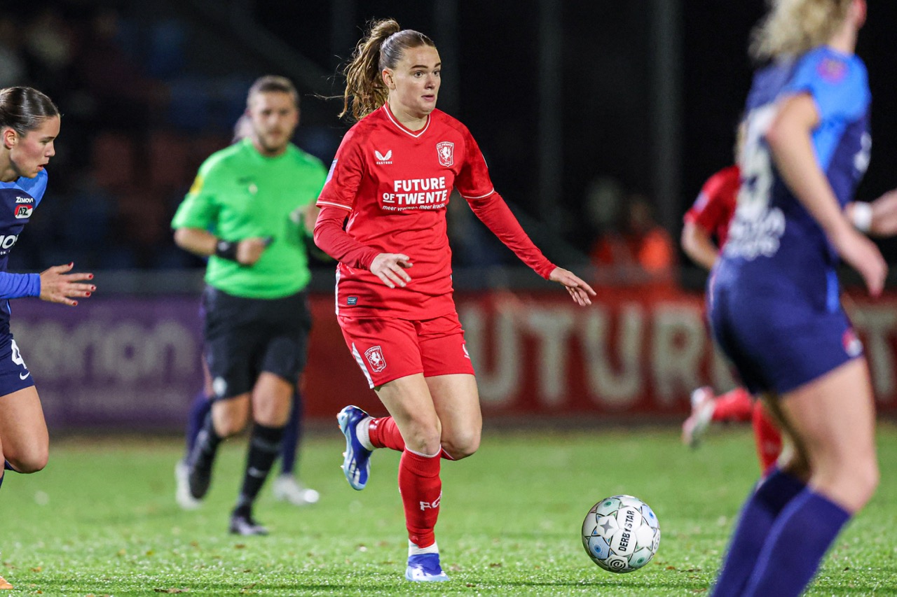 62982500 FC Twente Large