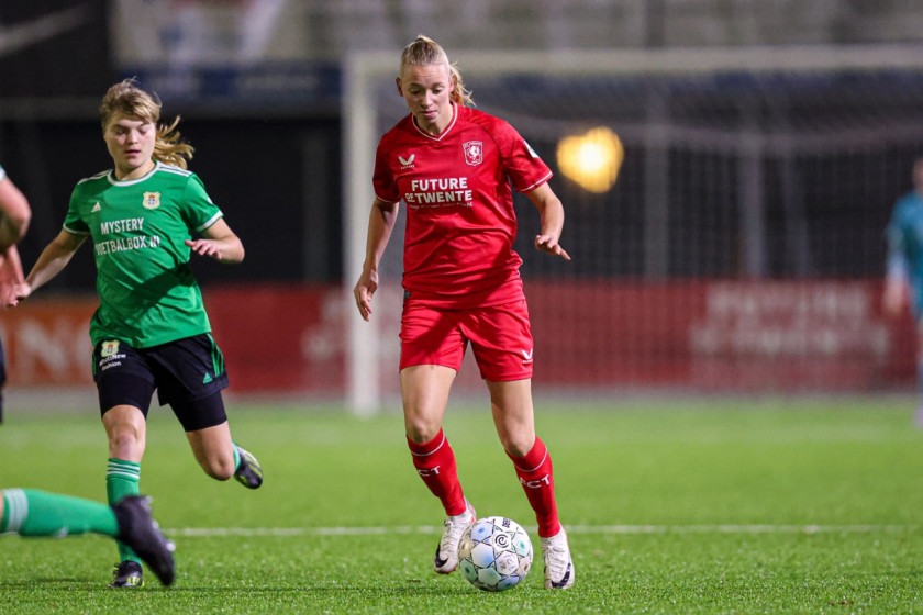 FC Twente Vrouwen Wint In Slotfase Van PEC Zwolle