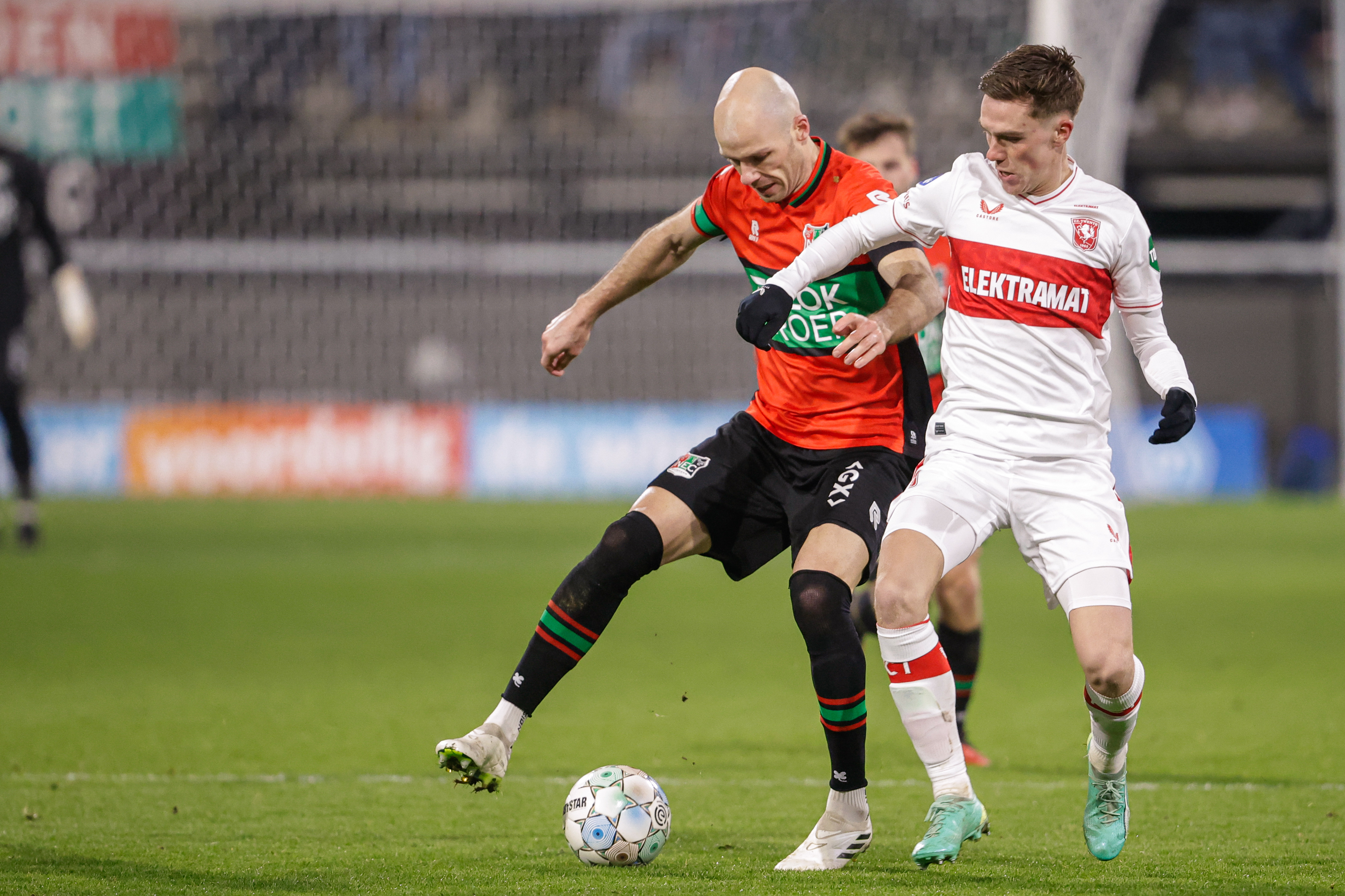 63793280 FC Twente