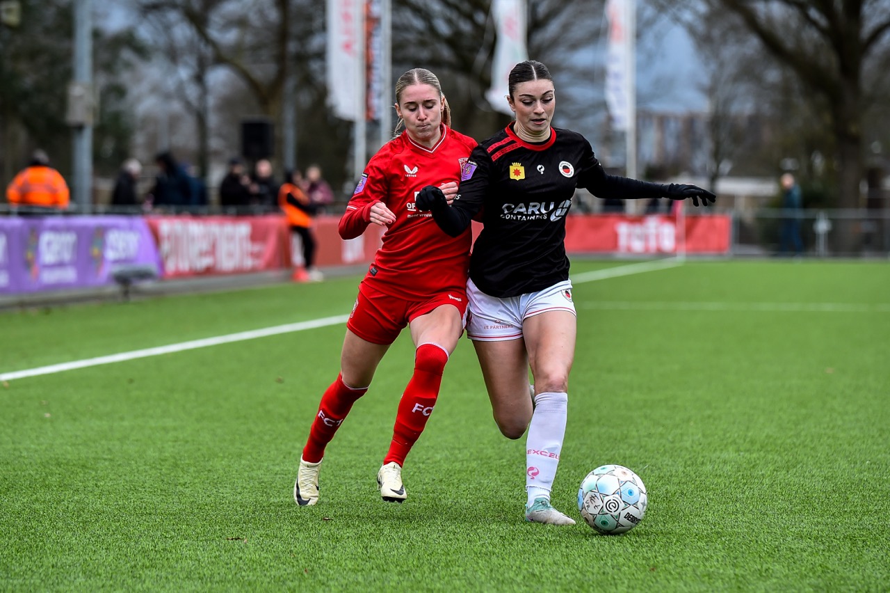 64189414 FC Twente Large