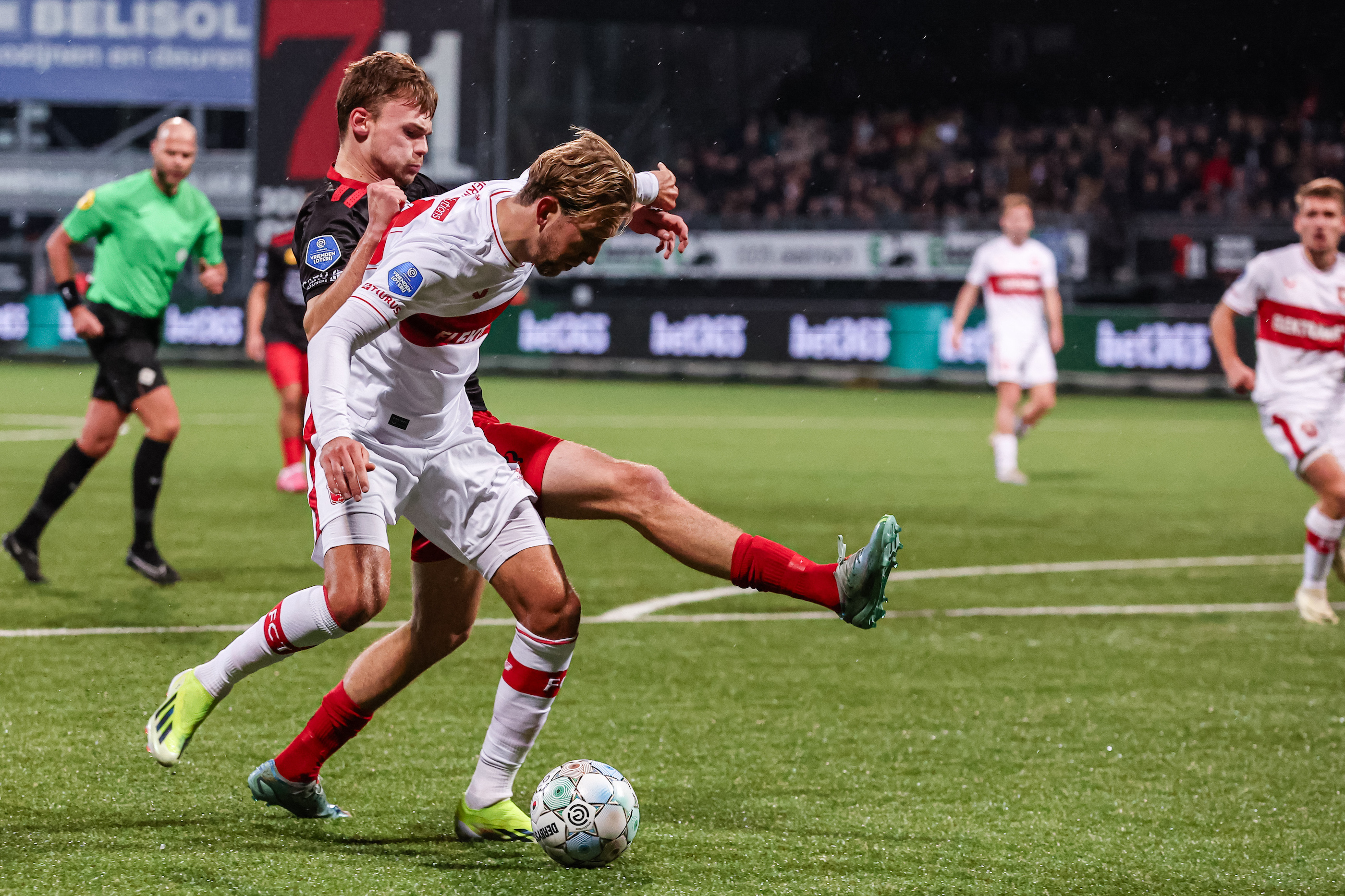 64377152 FC Twente