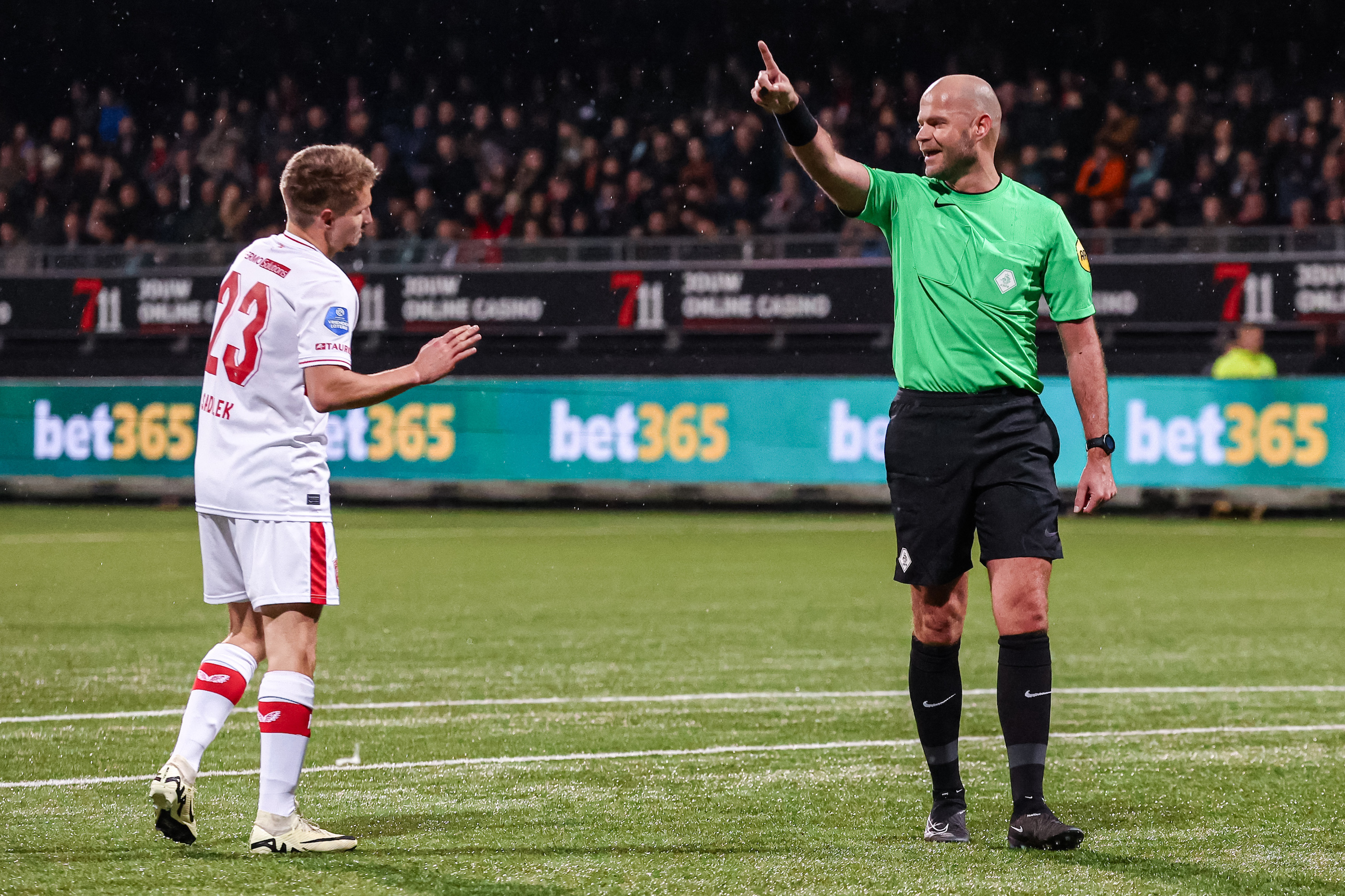 64377176 FC Twente