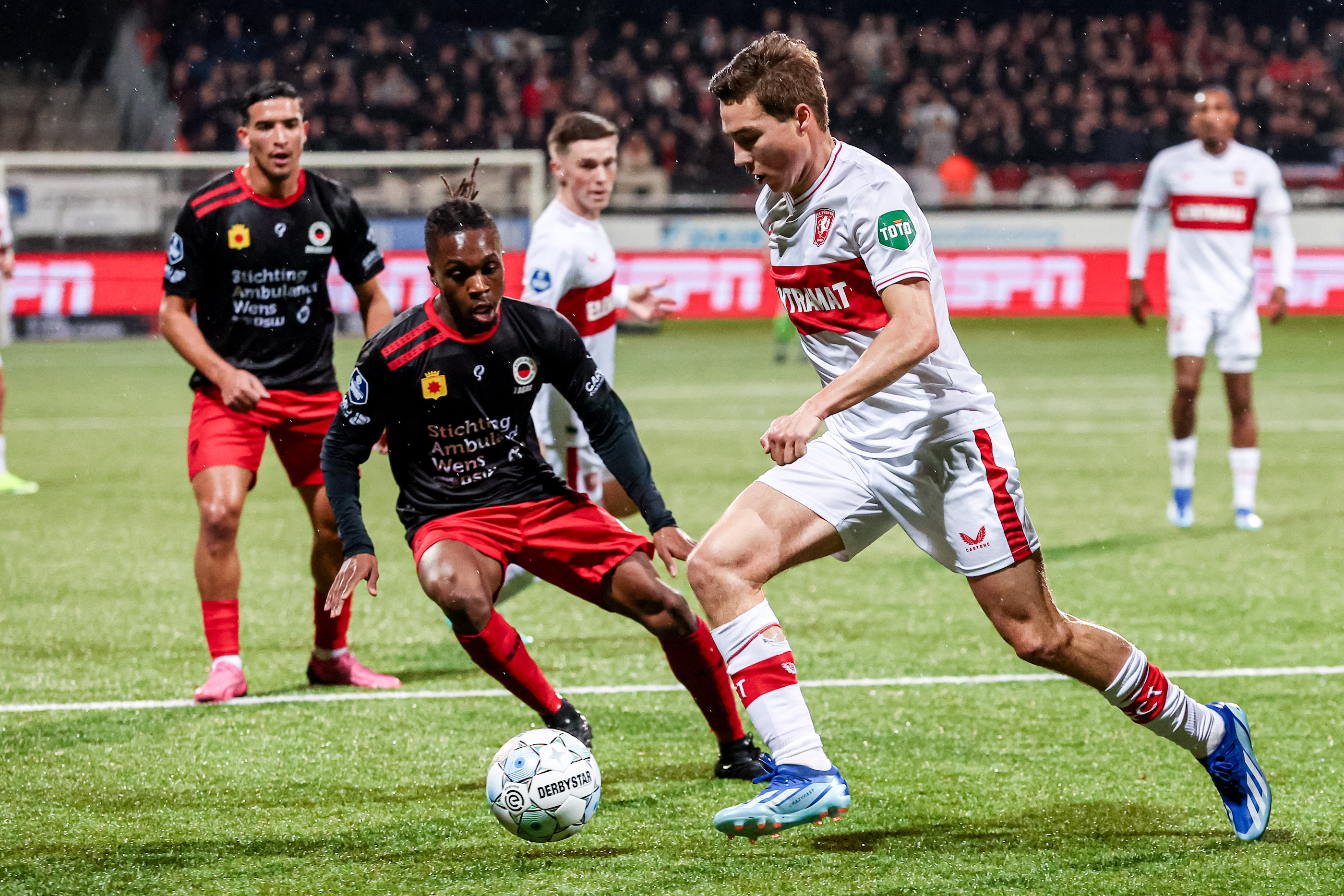 64377897 FC Twente