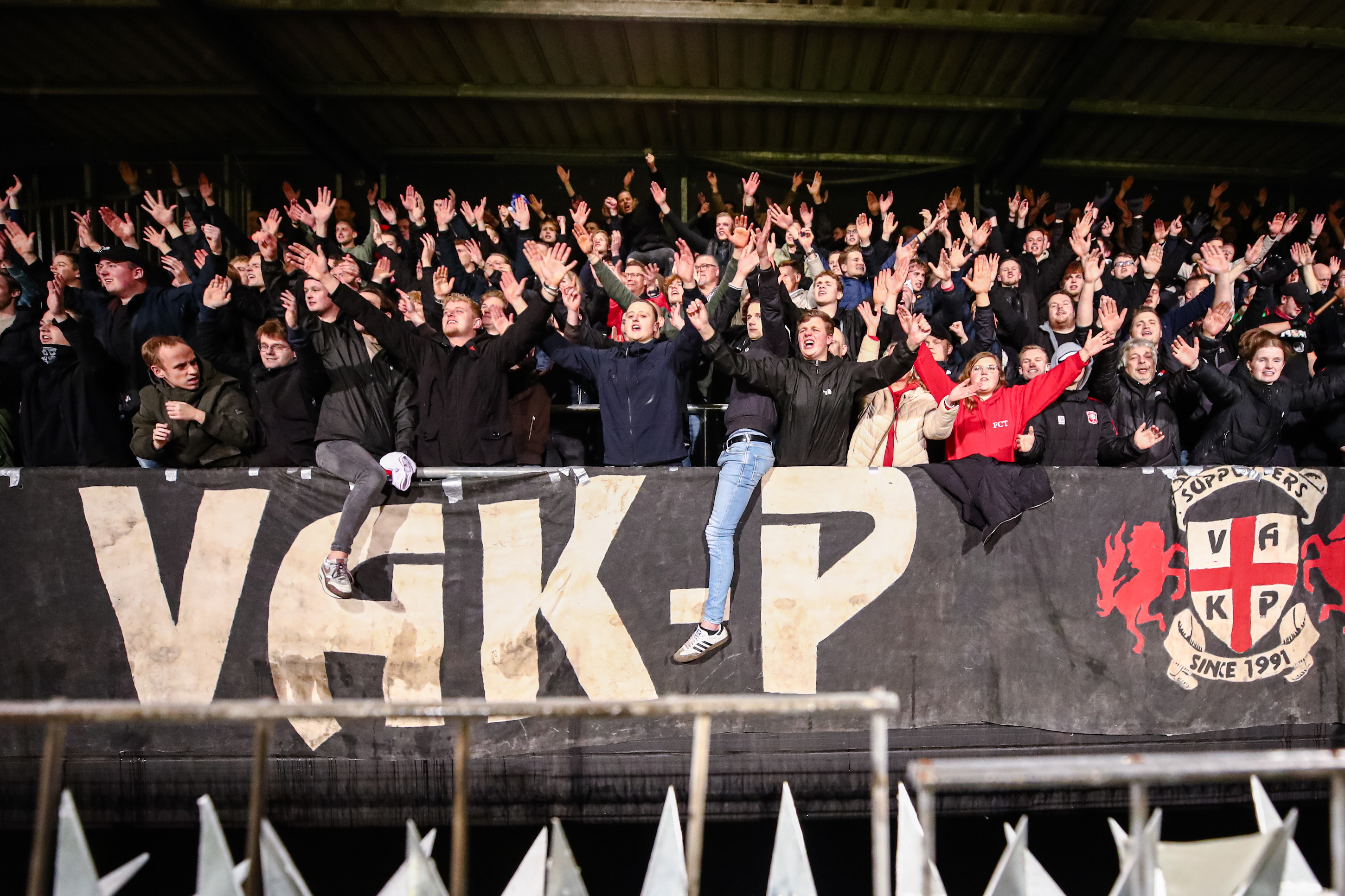 64382004 FC Twente v2