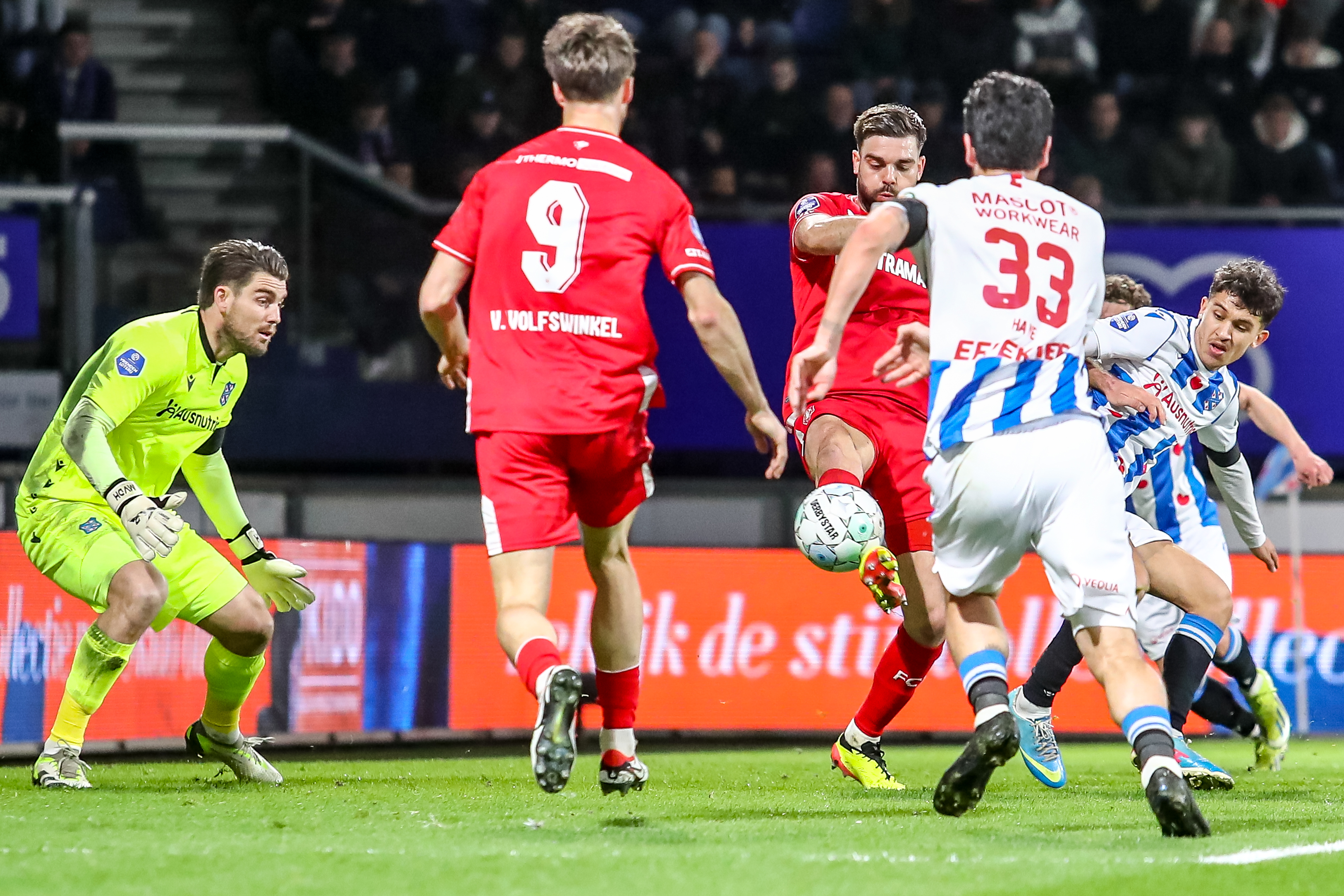65801443 FC Twente