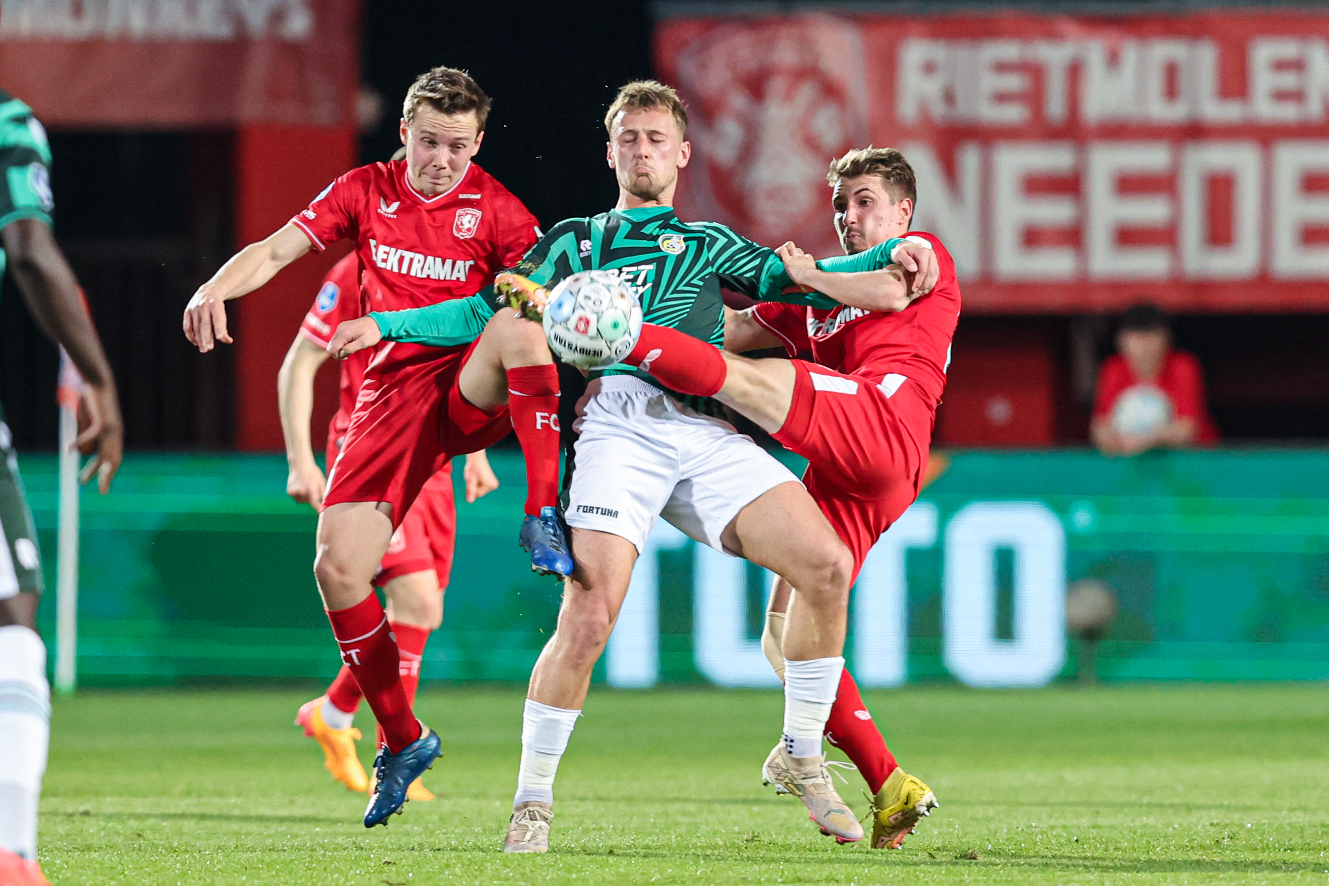 65886949 FC Twente